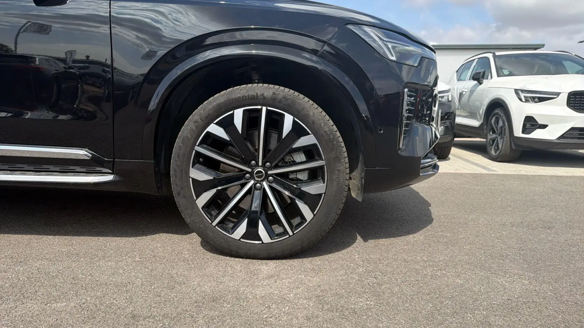 Volvo XC90 Plug-In Hybrid Image 9 Volvo XC90 Plug-In Hybrid Image 9