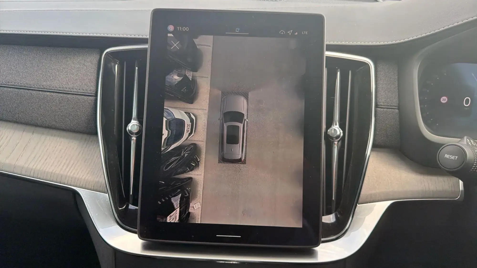 Volvo XC90 Plug-In Hybrid Image 14 Volvo XC90 Plug-In Hybrid Image 14