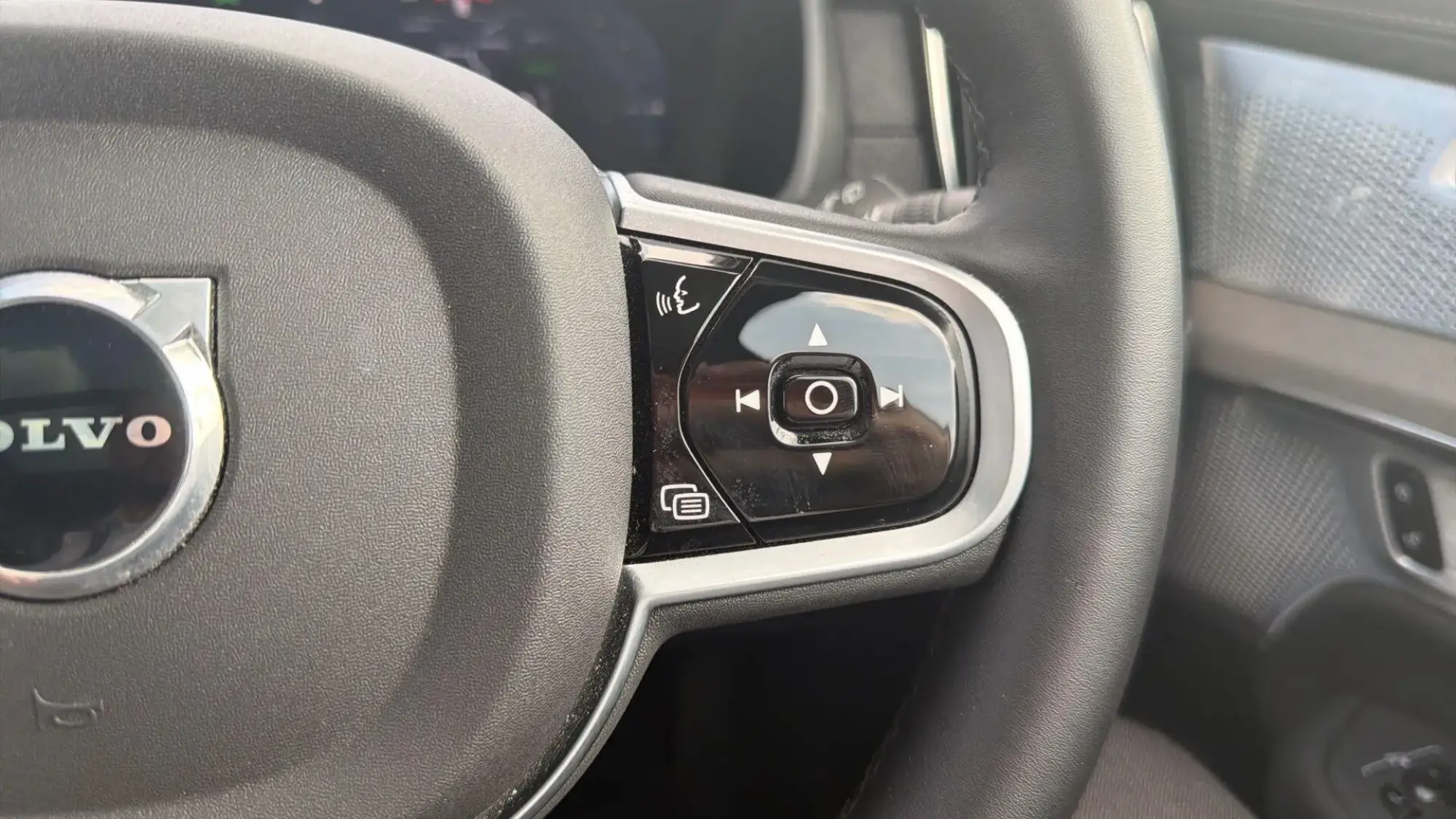 Volvo XC90 Plug-In Hybrid Image 27 Volvo XC90 Plug-In Hybrid Image 27