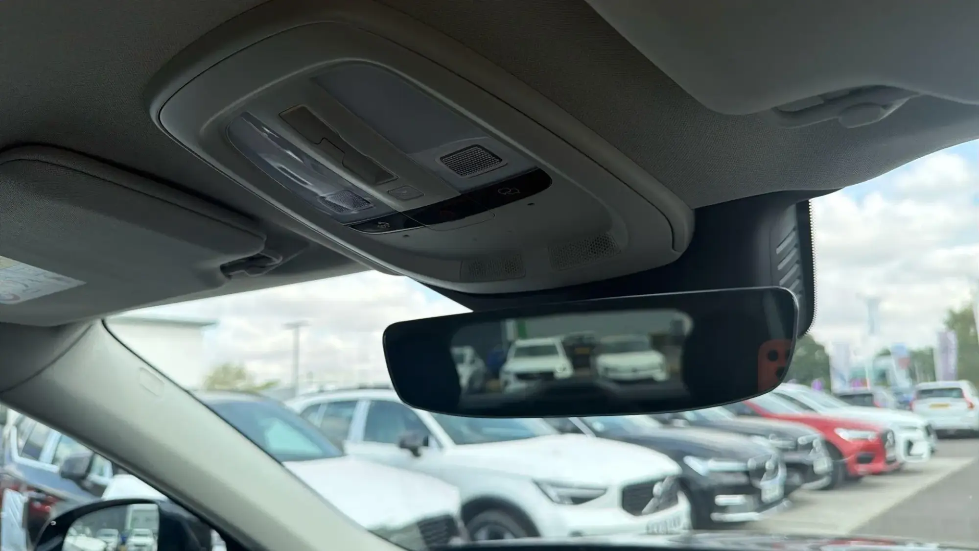 Volvo XC90 Plug-In Hybrid Image 36 Volvo XC90 Plug-In Hybrid Image 36