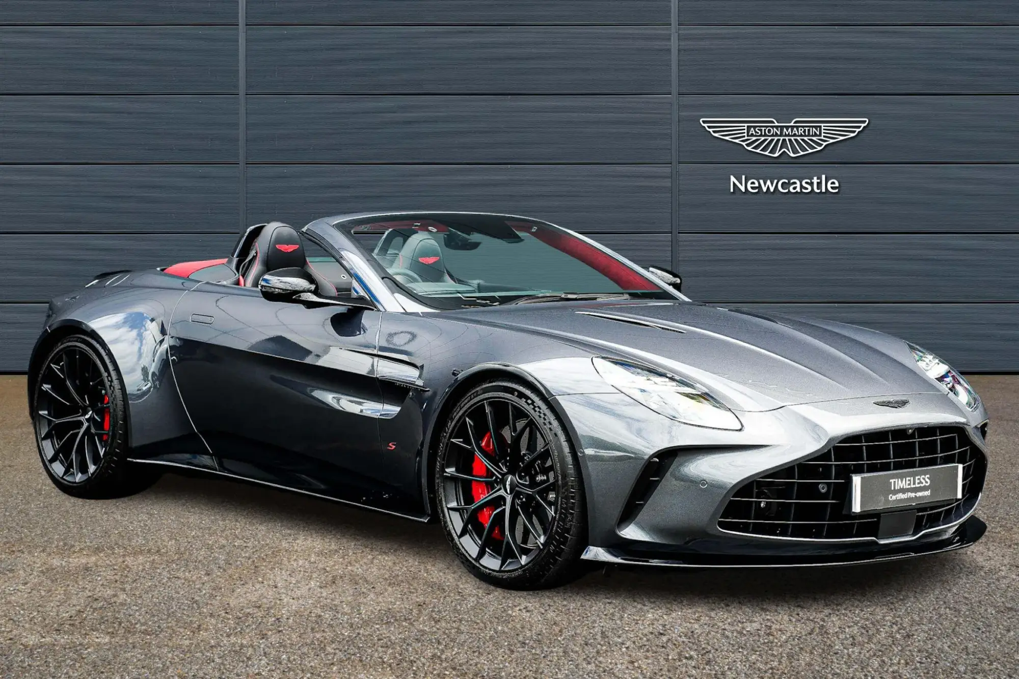 Aston Martin Vantage Image 1 Aston Martin Vantage Image 1