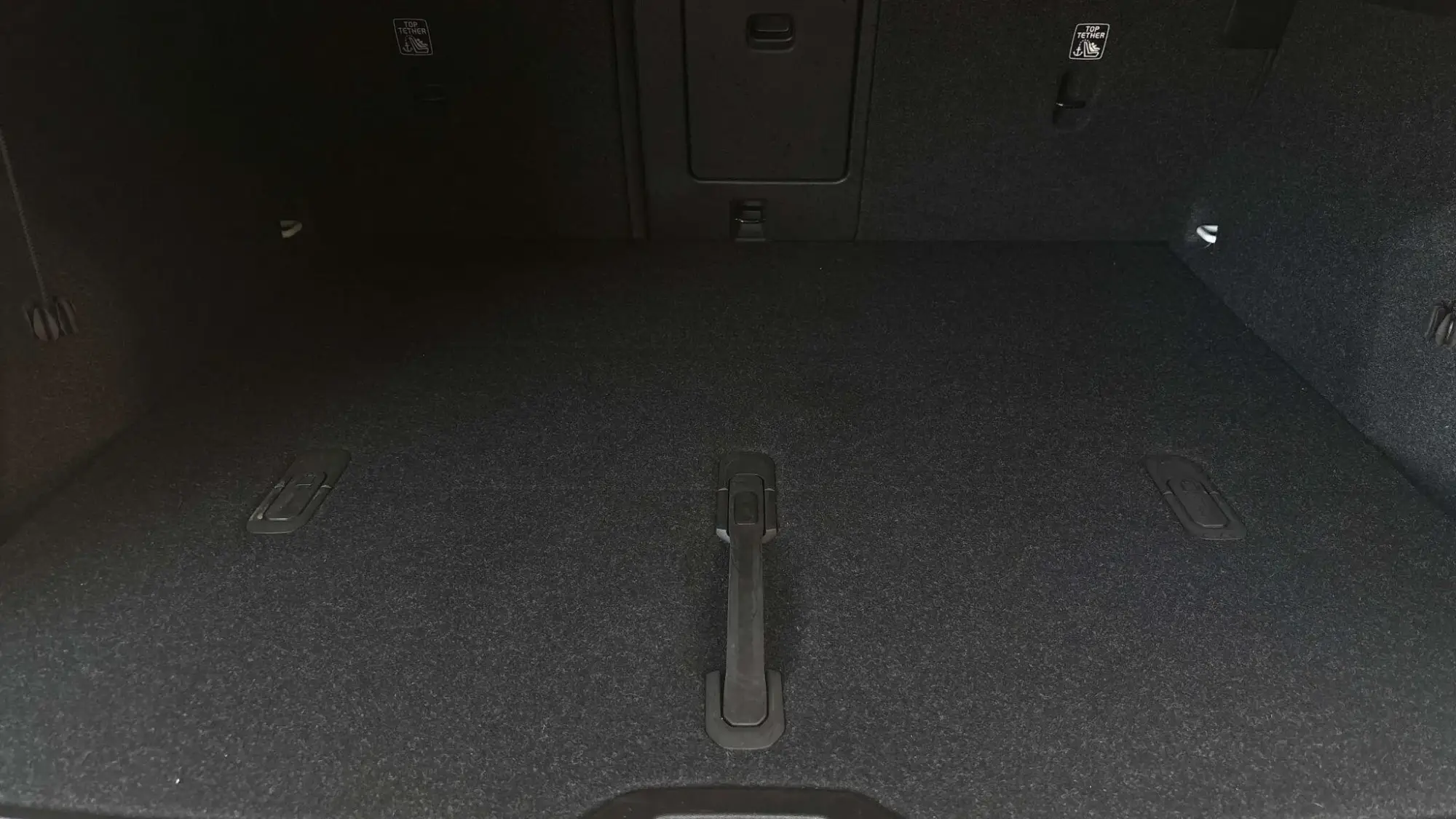 Volvo XC40 Recharge Electric Image 15 Volvo XC40 Recharge Electric Image 15