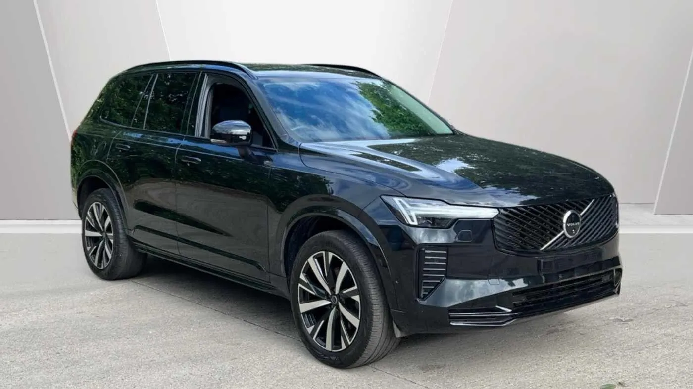 Volvo XC90 Plug-In Hybrid listing photo