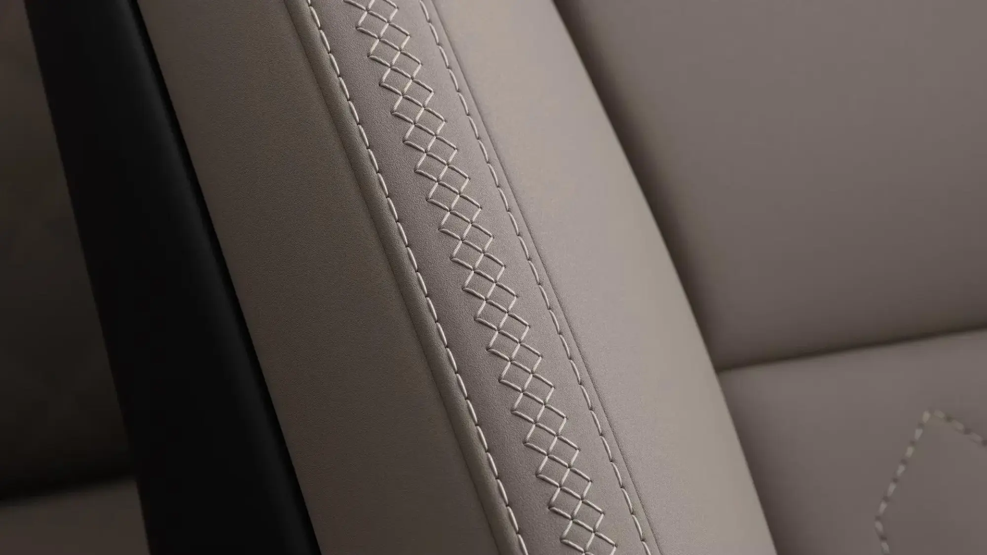 Volvo XC90 Plug-In Hybrid Image 7 Volvo XC90 Plug-In Hybrid Image 7