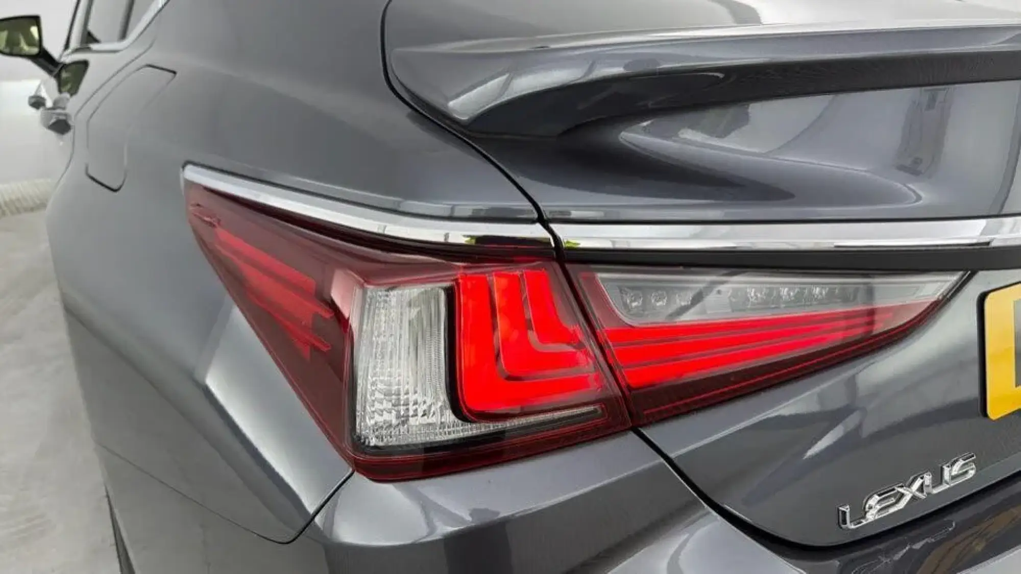 Lexus ES Image 20 Lexus ES Image 20