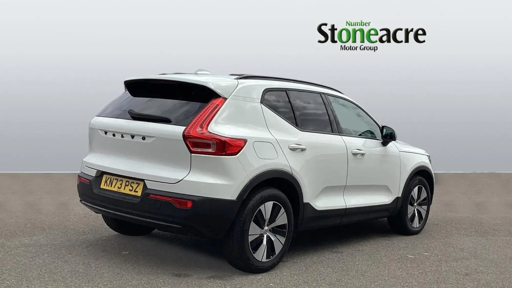 Volvo XC40 Image 2