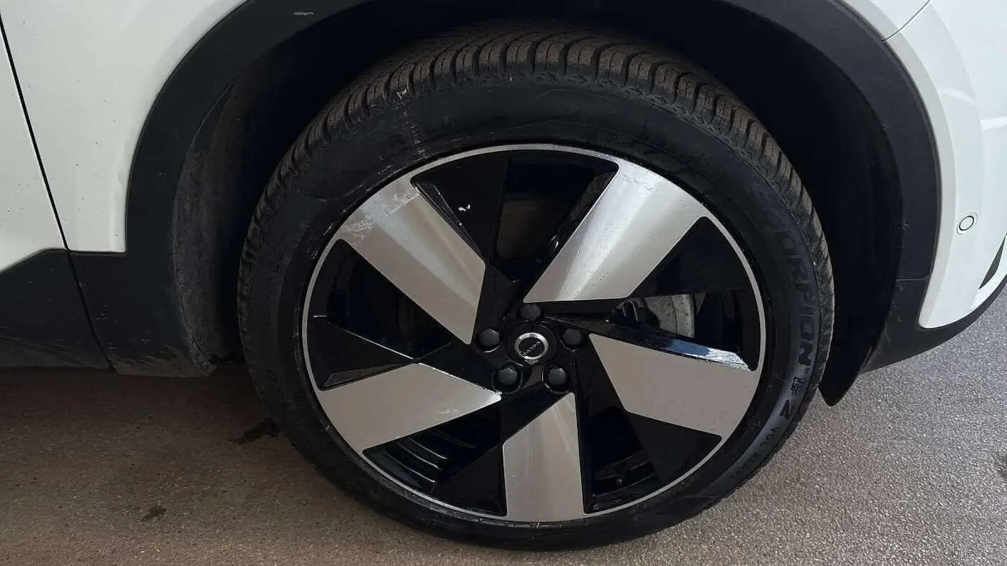 Volvo XC40 Recharge Electric Image 4 Volvo XC40 Recharge Electric Image 4