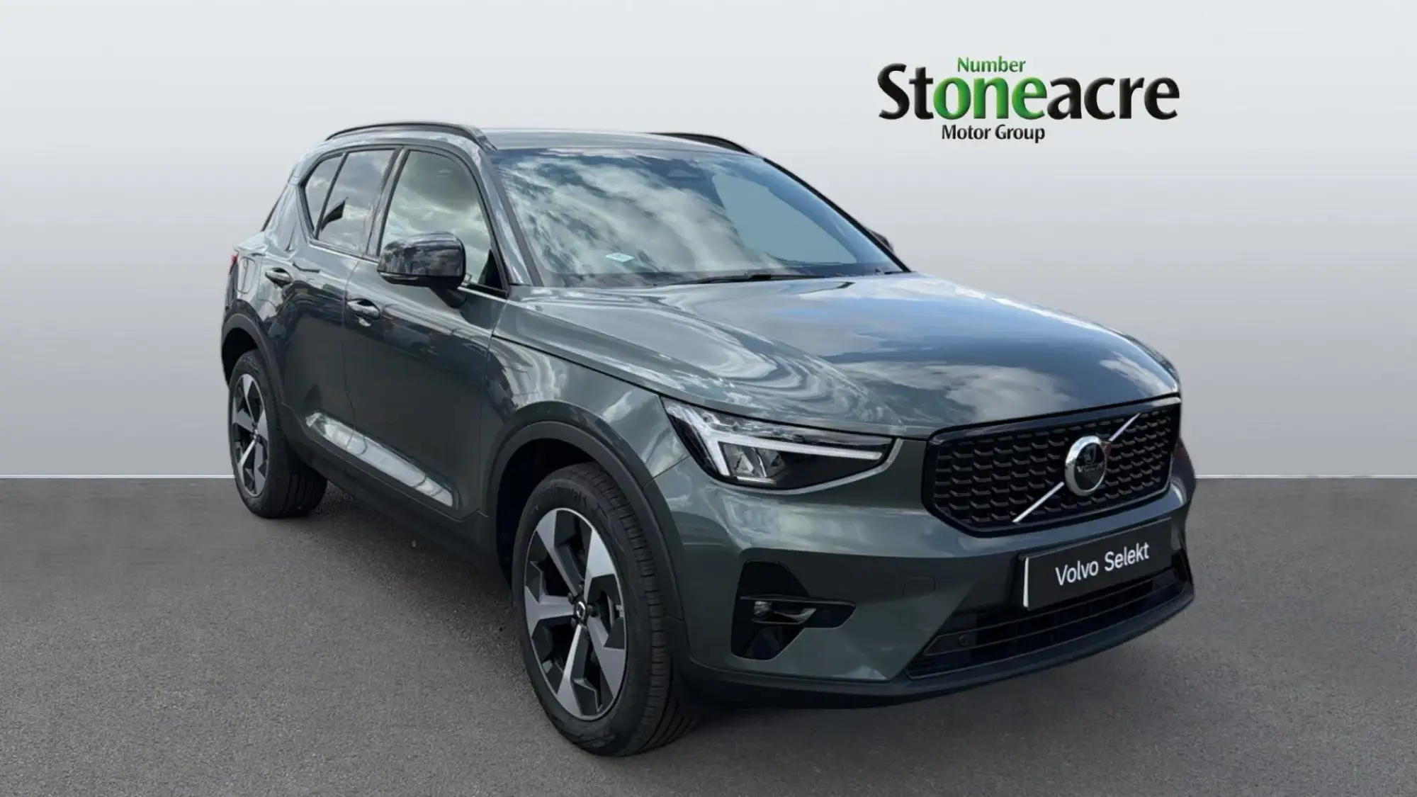 Volvo XC40 Image 1