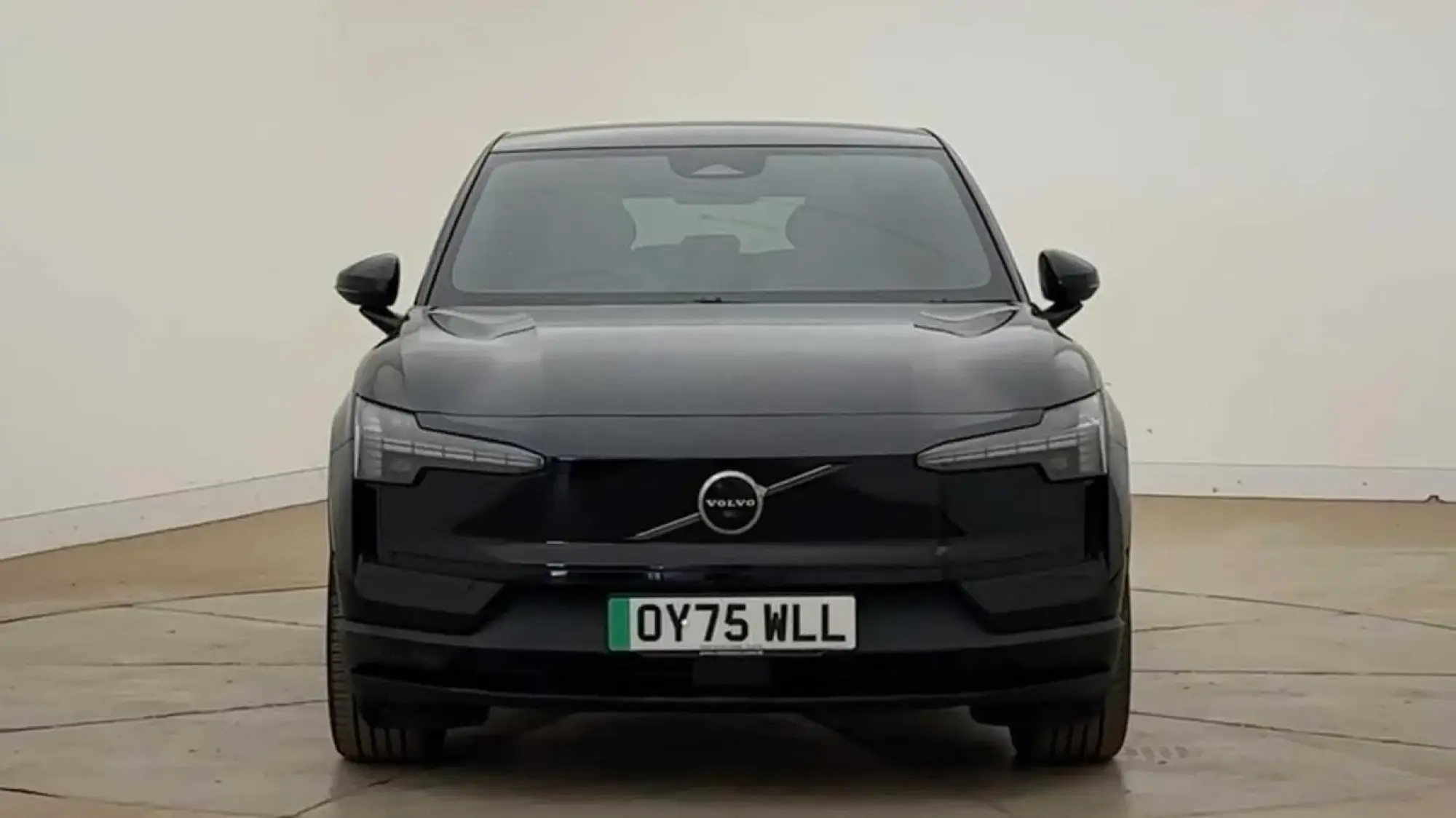 Volvo EX30 315kW Twin Motor Performance Ultra 69kWh 5dr Auto OY75WLL Image 2