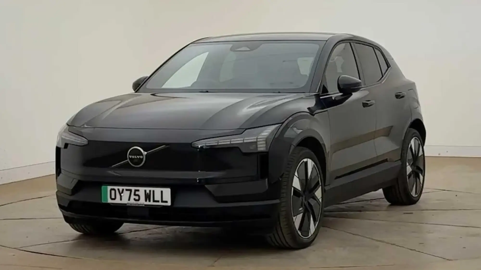Volvo EX30 315kW Twin Motor Performance Ultra 69kWh 5dr Auto OY75WLL Image 3