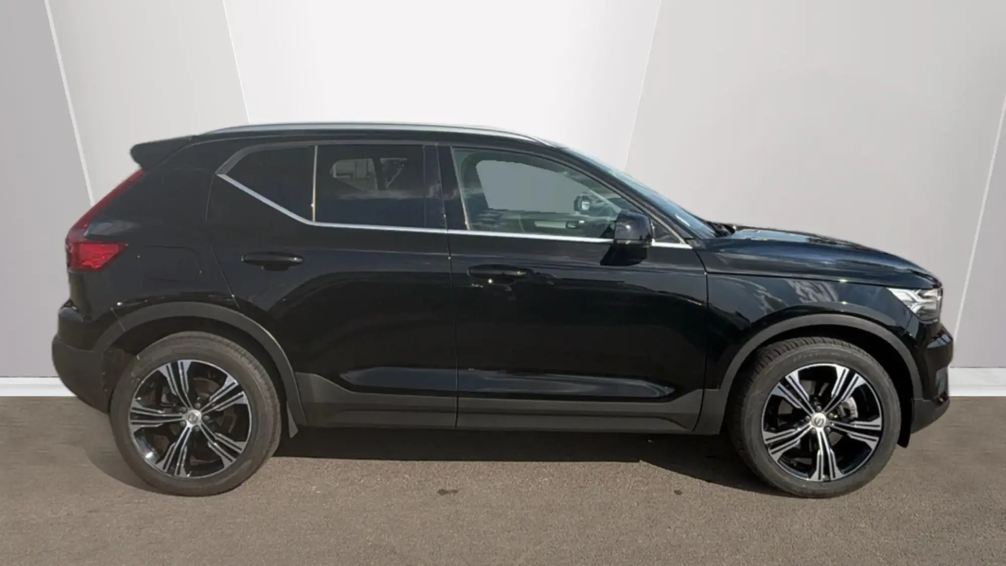 Volvo XC40 Inscription Pro T4 J77FEN Image 3