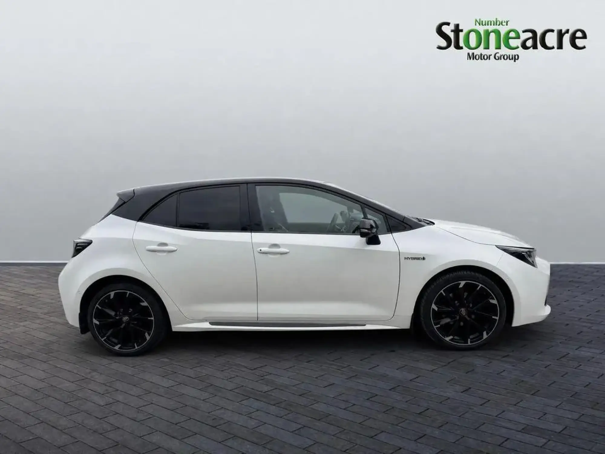 Toyota Corolla Hatchback 1.8 VVT-i Hybrid GR Sport 5dr CVT FV21XCJ Image 2