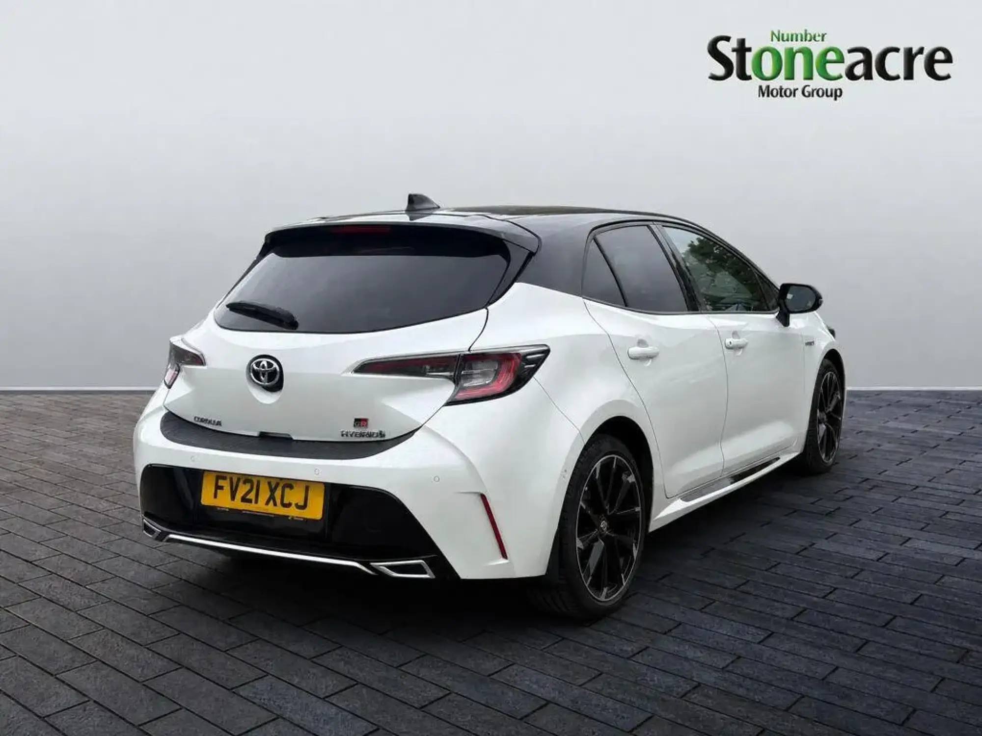 Toyota Corolla Hatchback 1.8 VVT-i Hybrid GR Sport 5dr CVT FV21XCJ Image 3