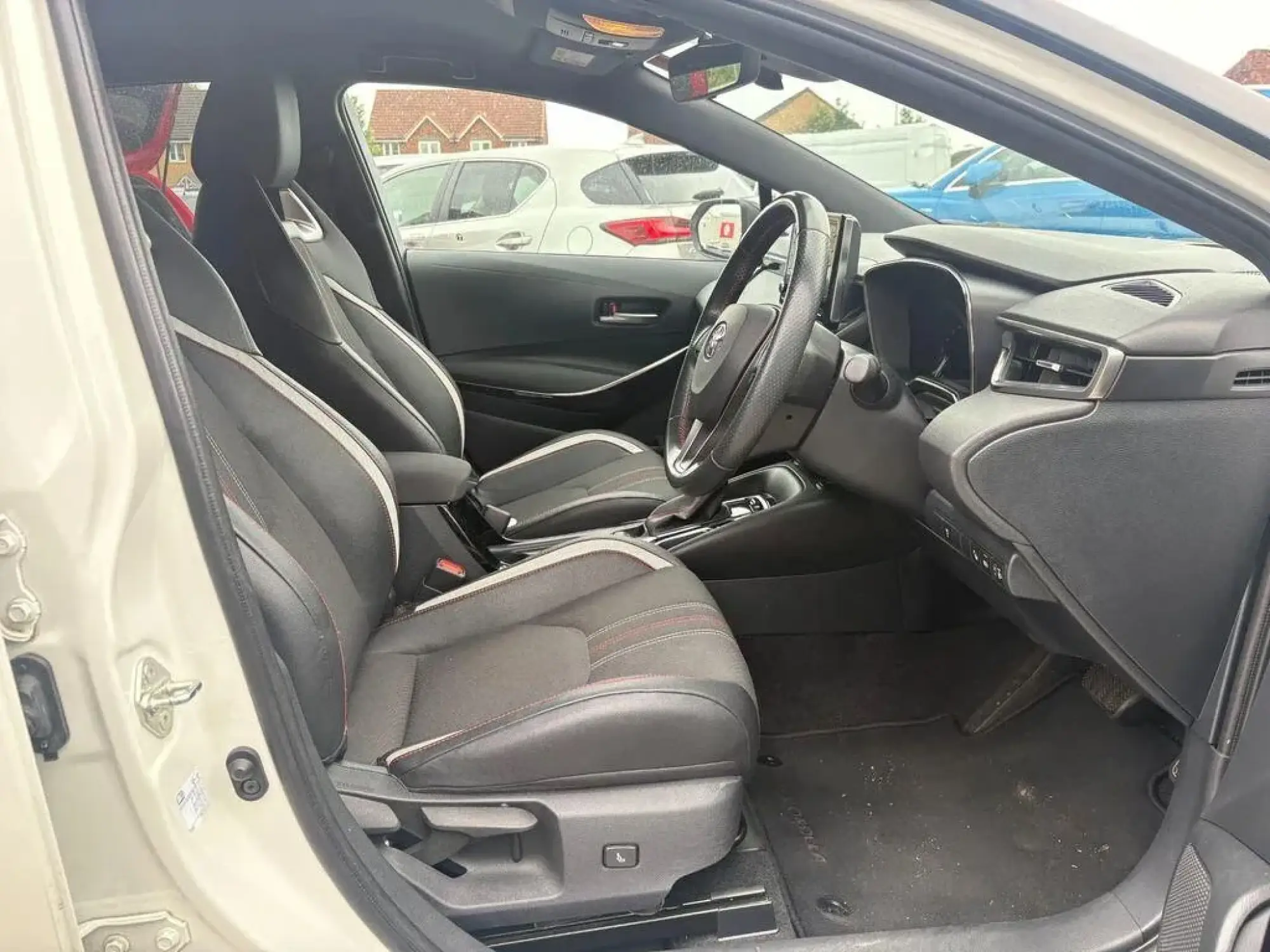 Toyota Corolla Hatchback Image 9 Toyota Corolla Hatchback Image 9