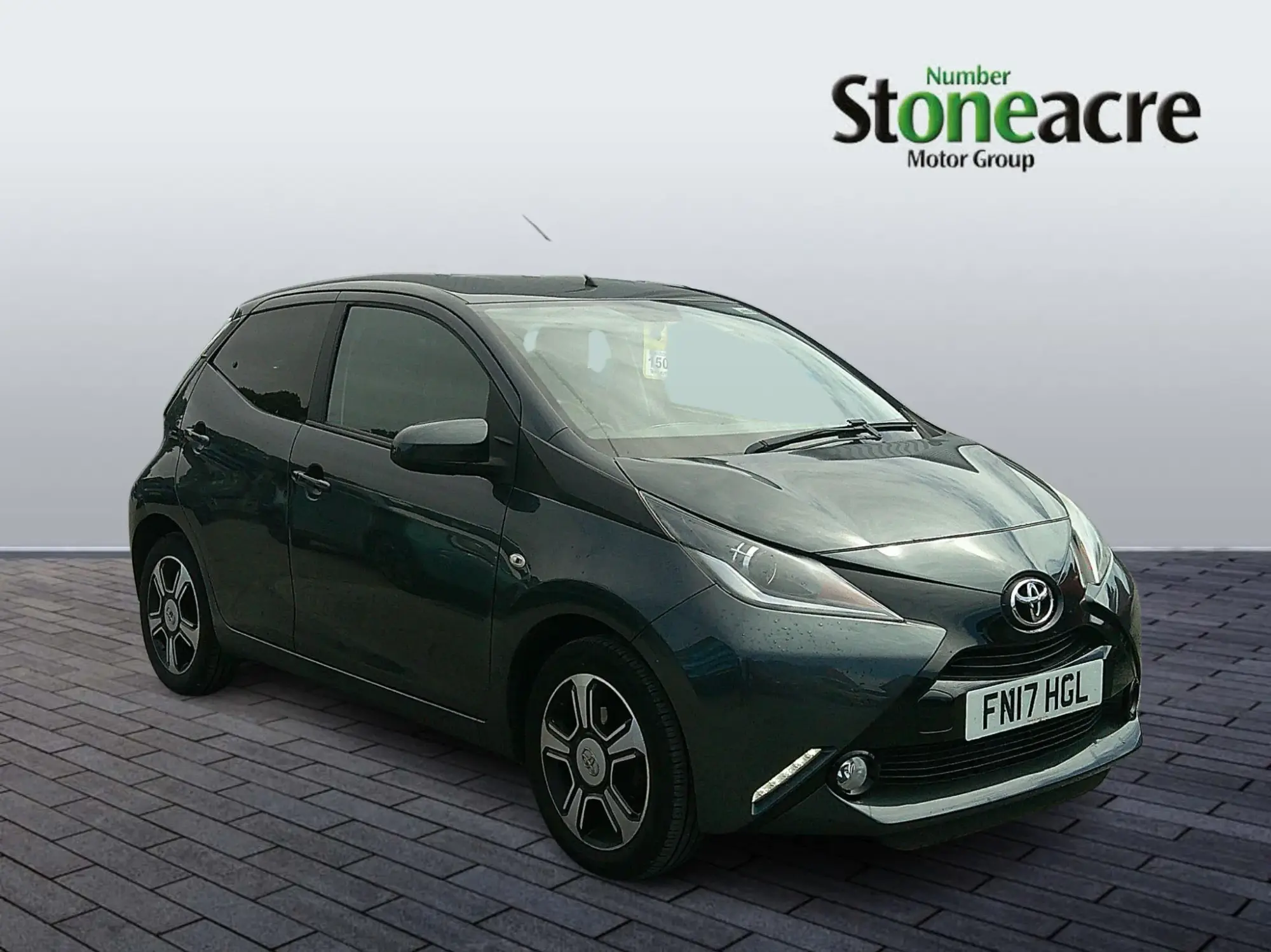 Toyota Aygo 1.0 VVT-i x-clusiv3 Euro 6 5dr FN17HGL Image 1