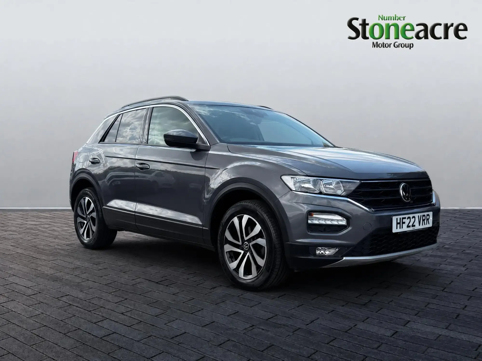 Volkswagen T-Roc 2.0 TDI Active Euro 6 (s/s) 5dr HF22VRR Image 1