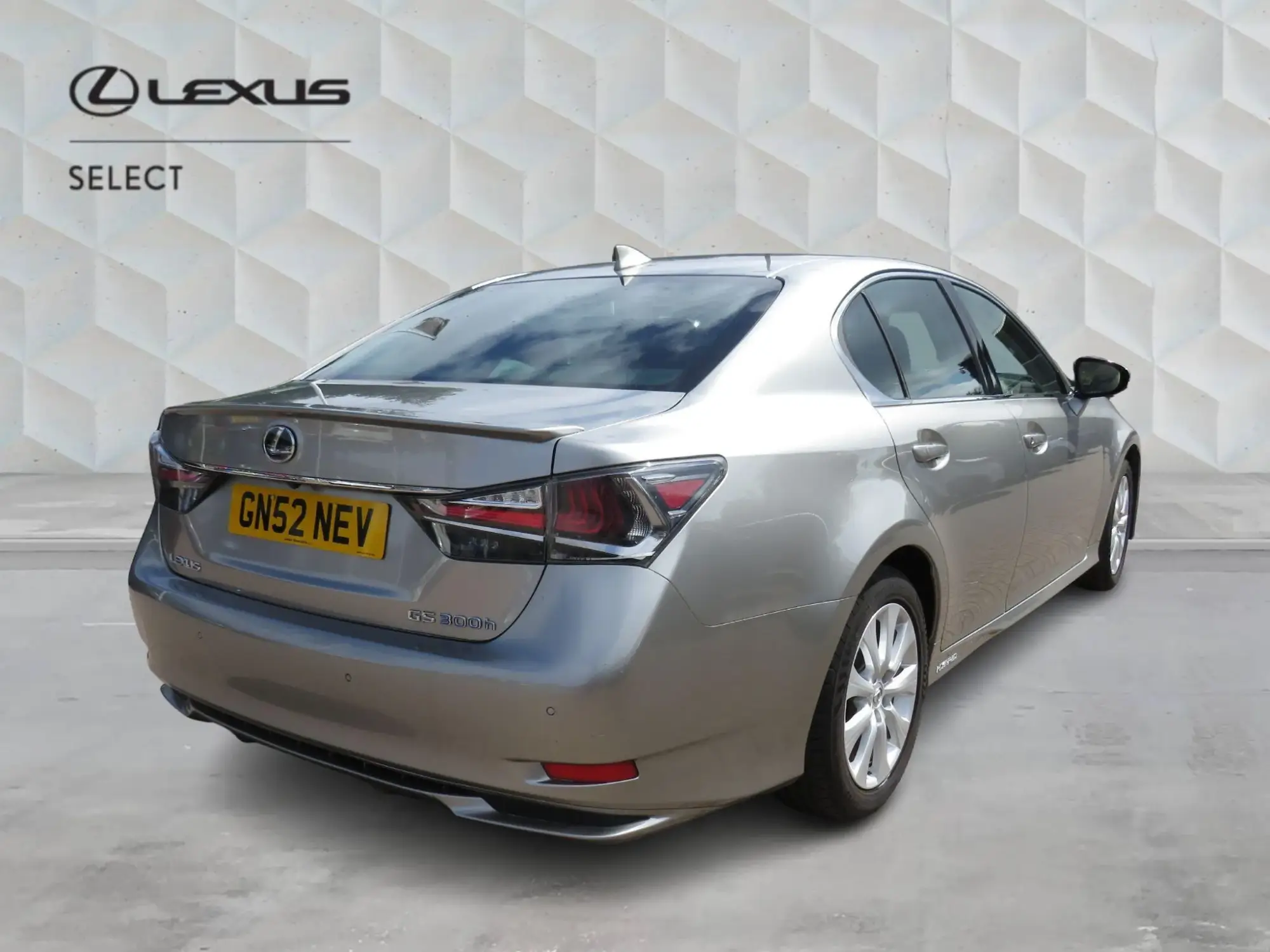 Lexus GS 2.5 300h Executive Edition CVT Euro 6 (s/s) 4dr NL67UGV Image 3