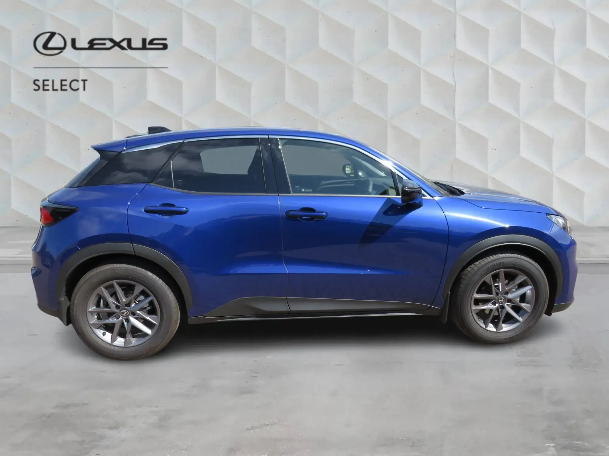 Lexus LBX Image 2