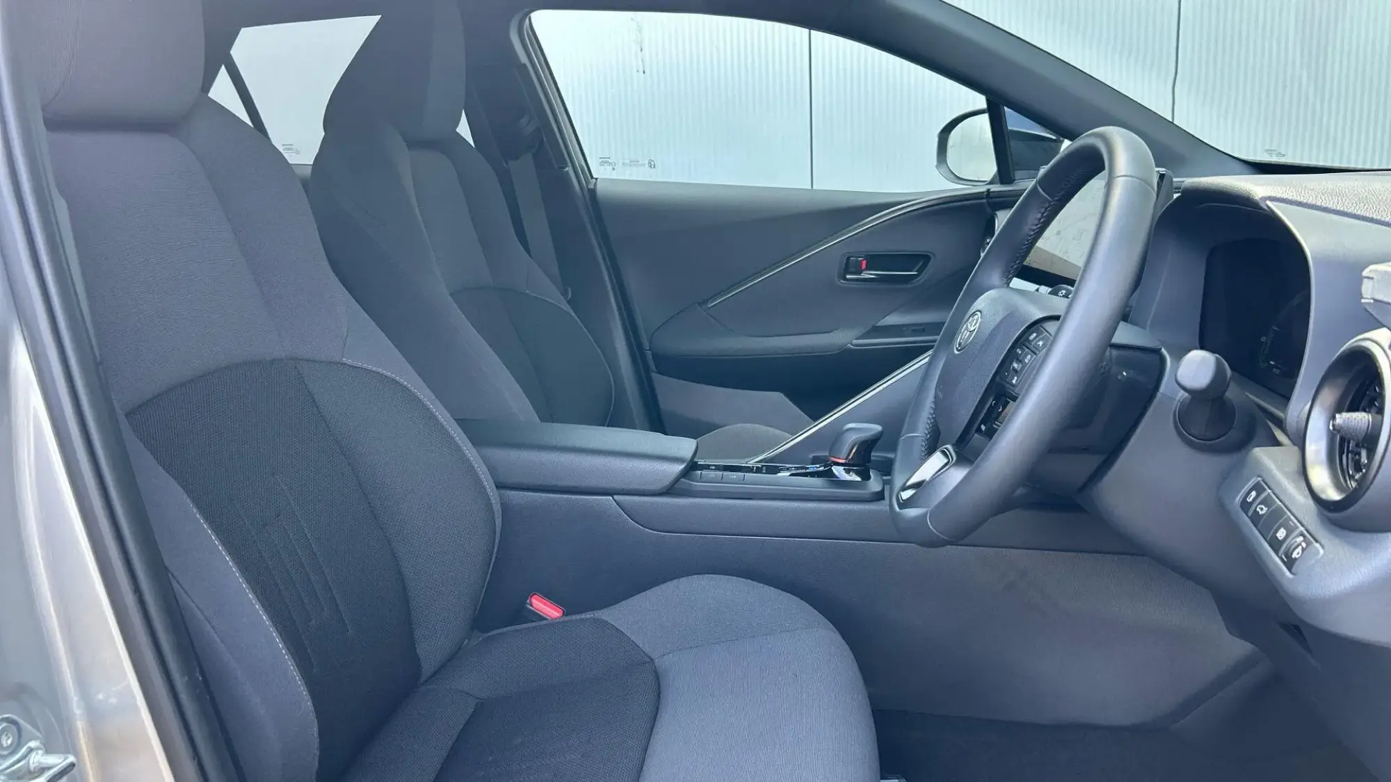 Toyota C-HR Self-Charging Hybrid Image 13 Toyota C-HR Self-Charging Hybrid Image 13