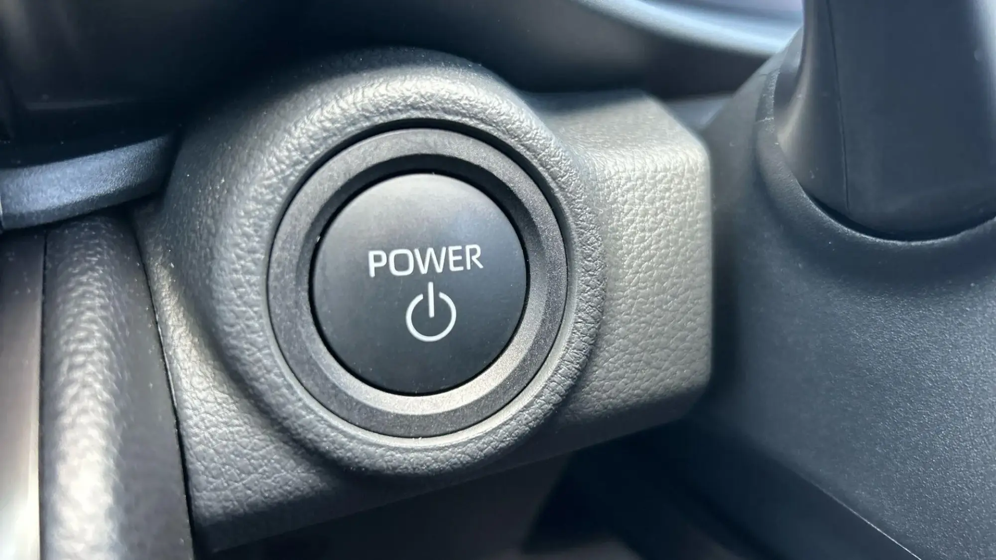 Toyota C-HR Self-Charging Hybrid Image 34 Toyota C-HR Self-Charging Hybrid Image 34