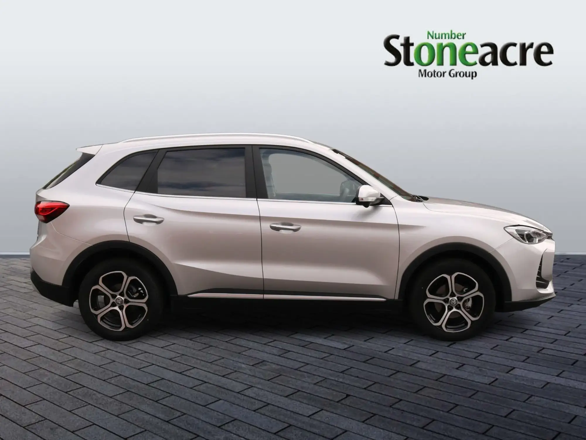 MG ZS 1.5 SE Euro 6 (s/s) 5dr MH26ZZN Image 2