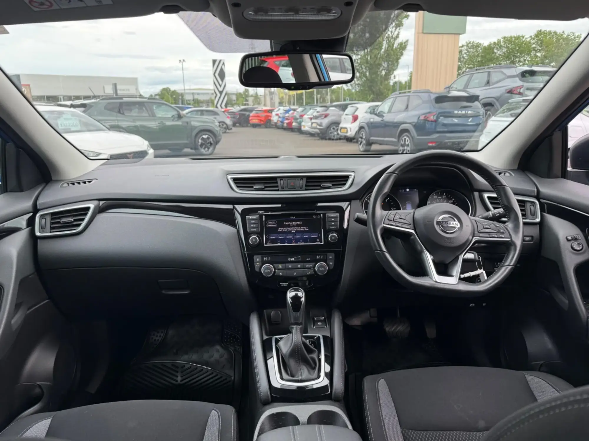 Nissan Qashqai Image 13 Nissan Qashqai Image 13