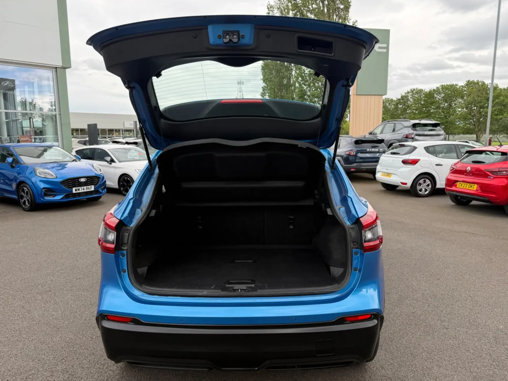 Nissan Qashqai Image 16 Nissan Qashqai Image 16