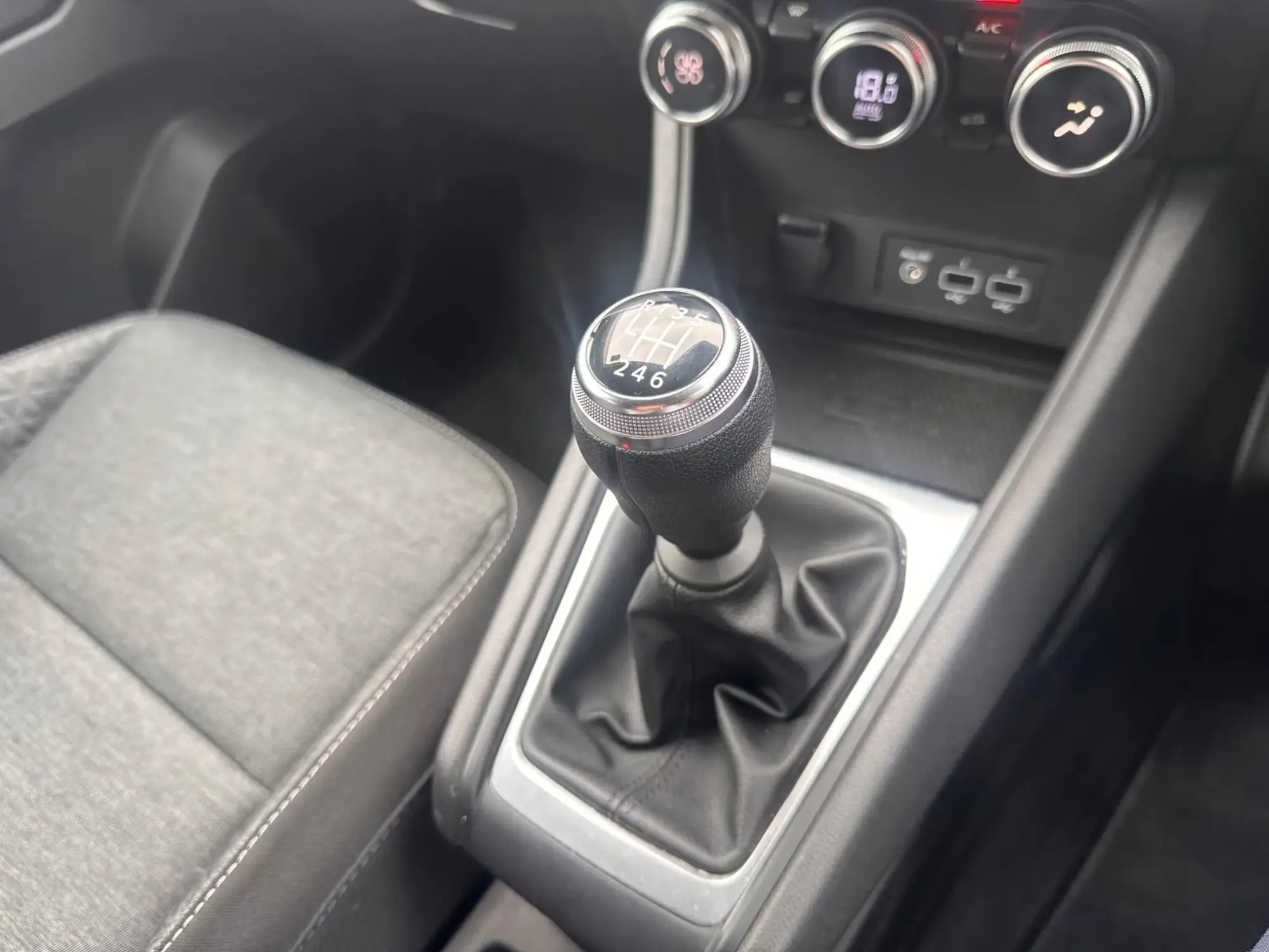 Renault Captur Image 20