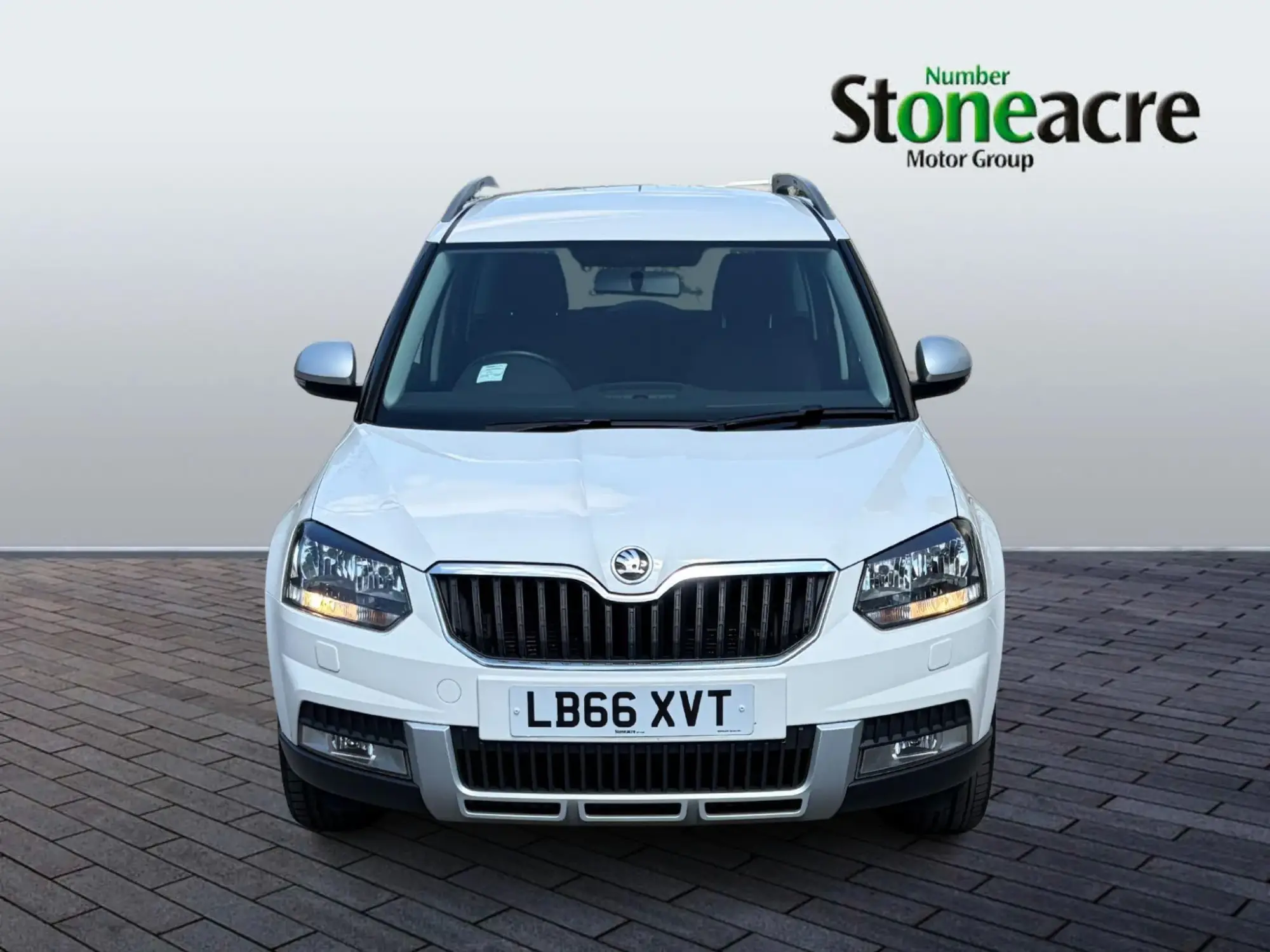 Skoda Yeti 2.0 TDI SE Business Outdoor 4WD Euro 6 (s/s) 5dr LB66XVT Image 2