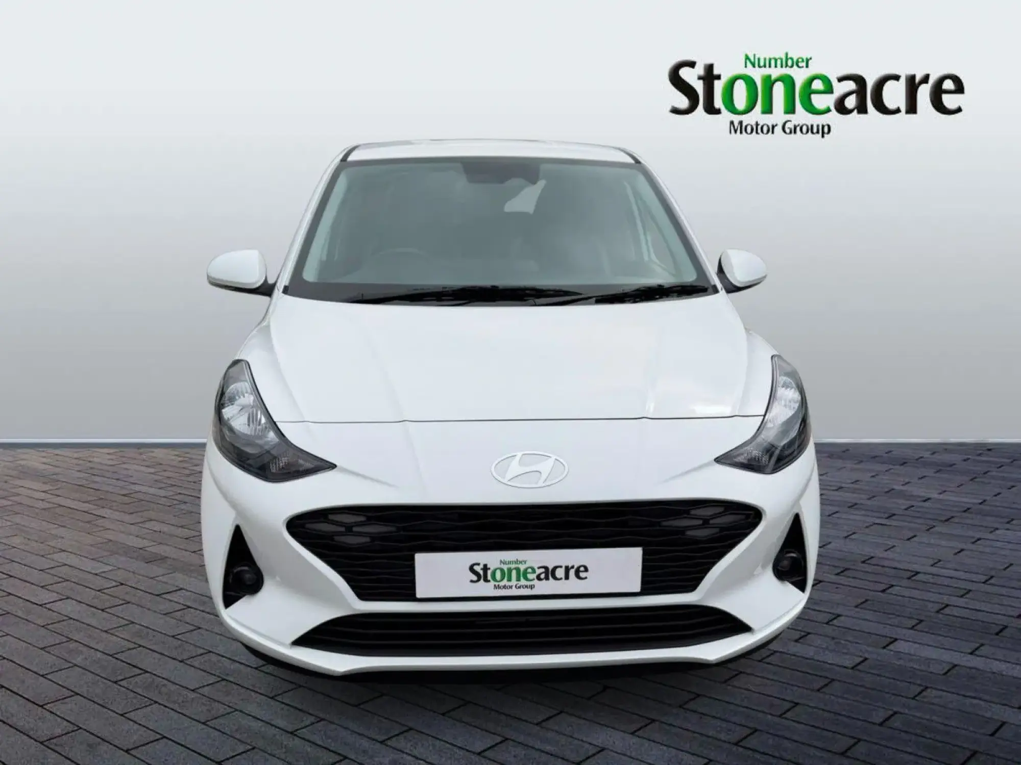 Hyundai i10 Image 2