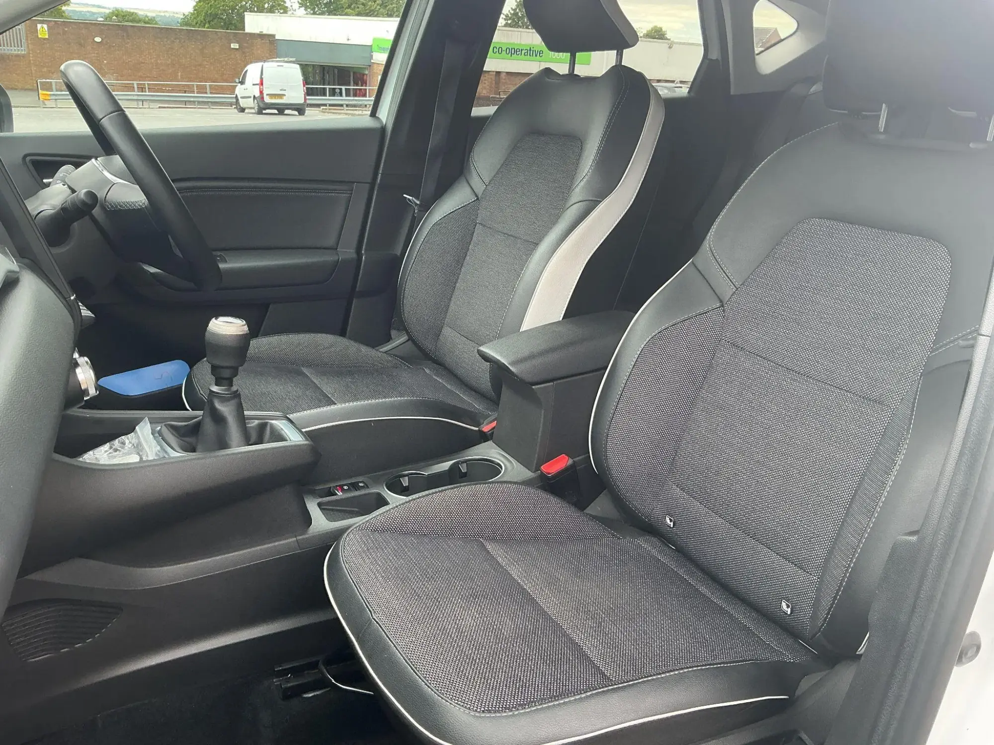 Renault Captur Image 24