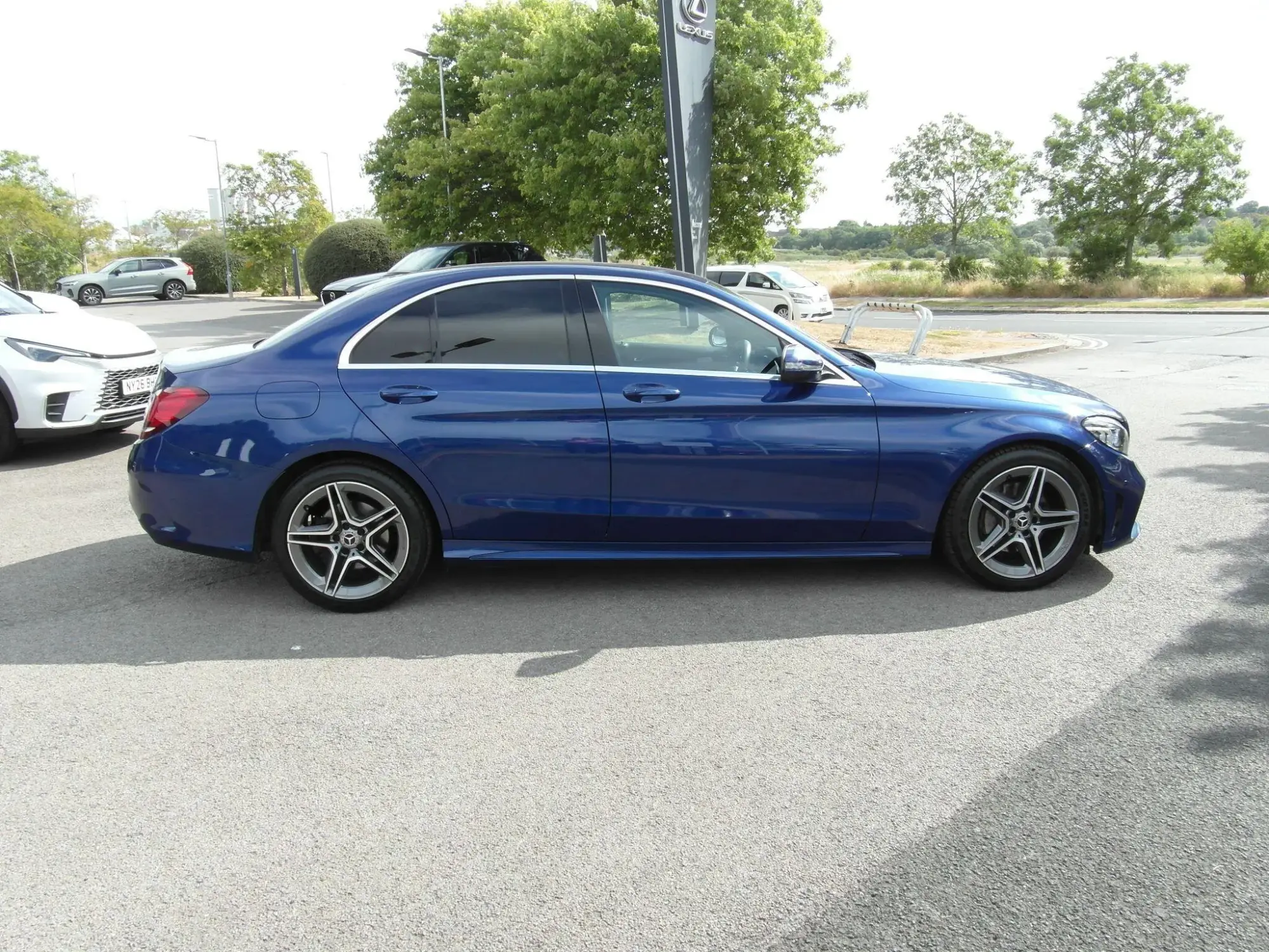 Mercedes-Benz C-Class Image 7 Mercedes-Benz C-Class Image 7