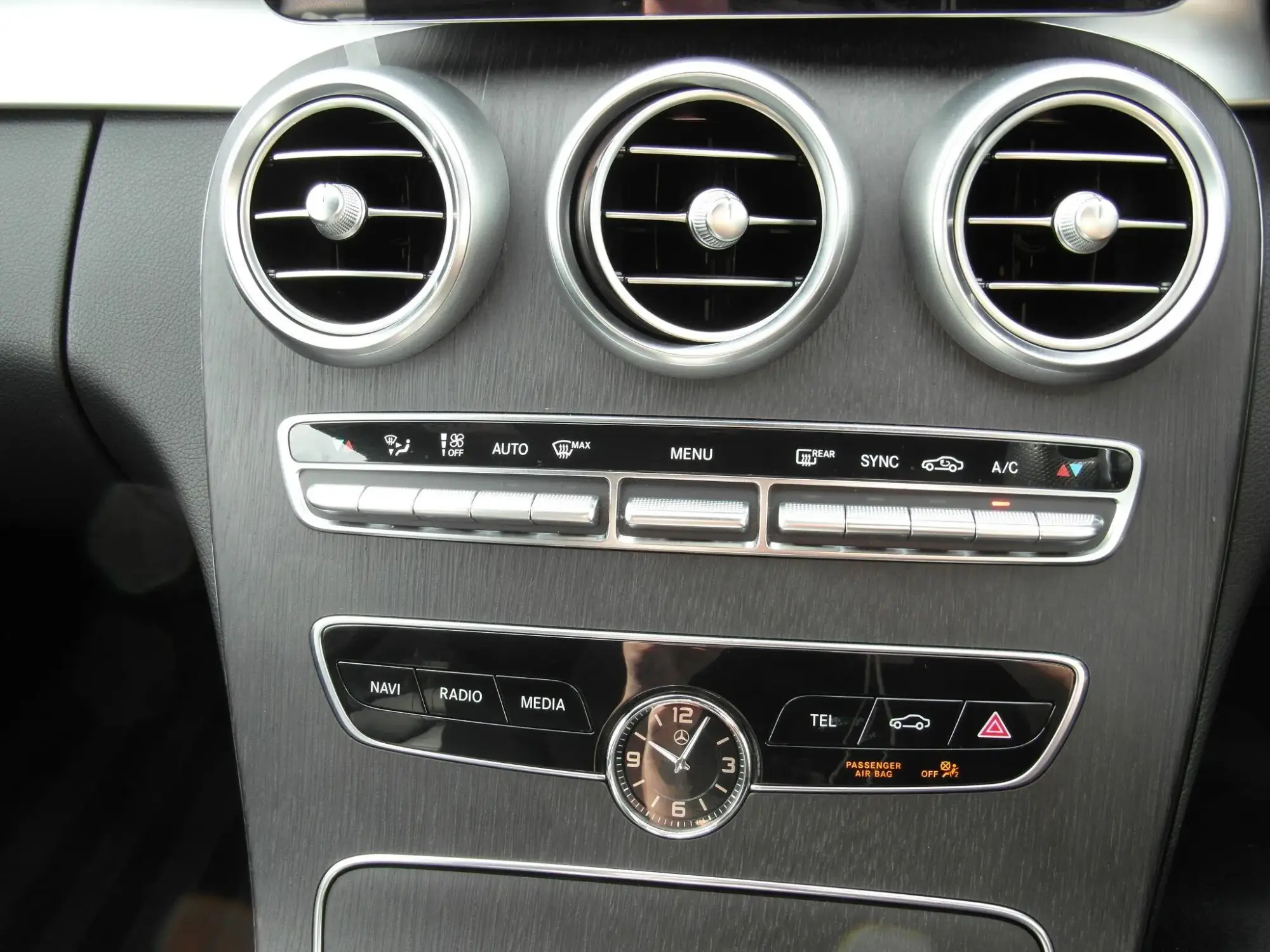 Mercedes-Benz C-Class Image 30 Mercedes-Benz C-Class Image 30