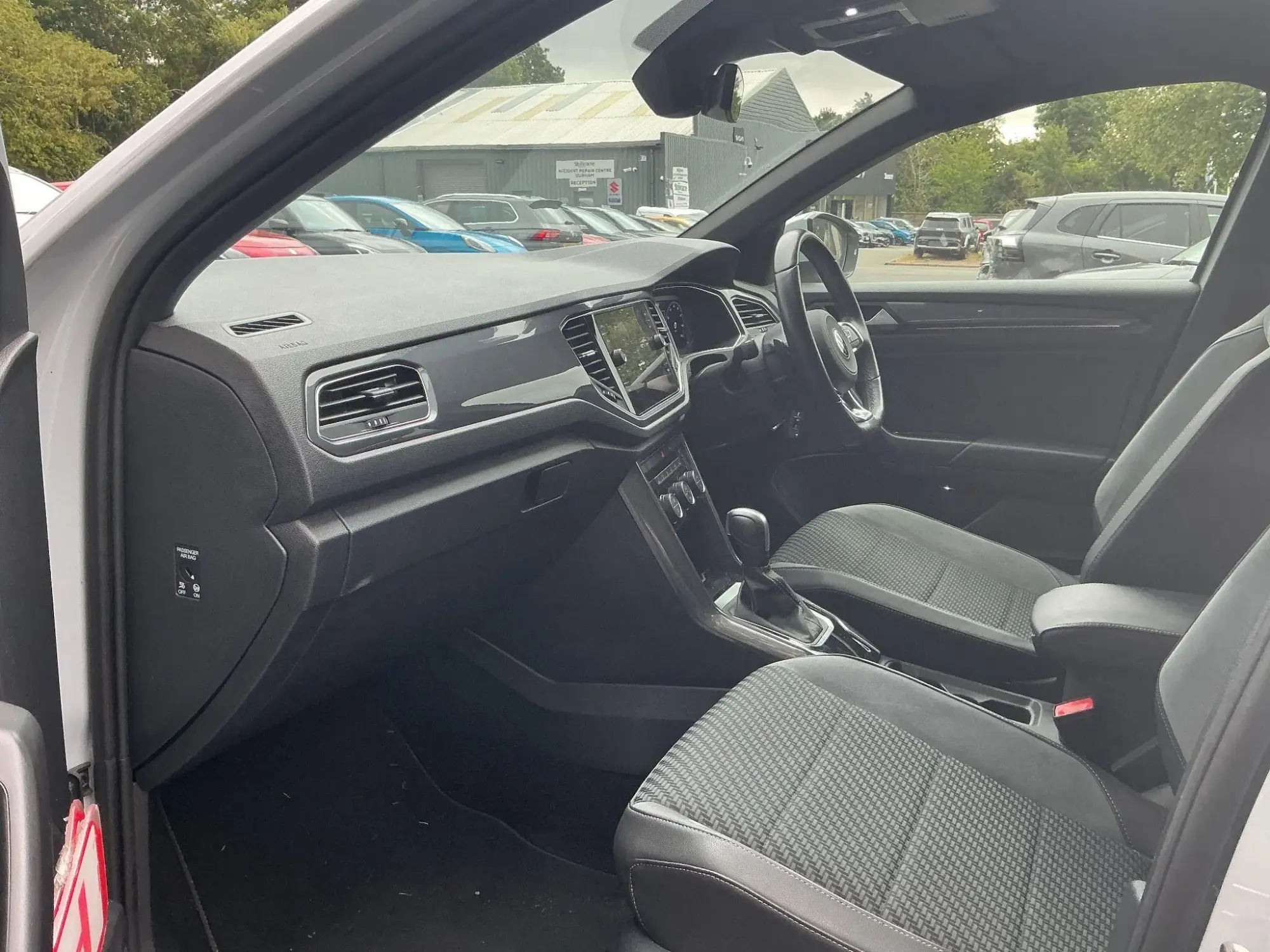 Volkswagen T-Roc Image 27 Volkswagen T-Roc Image 27