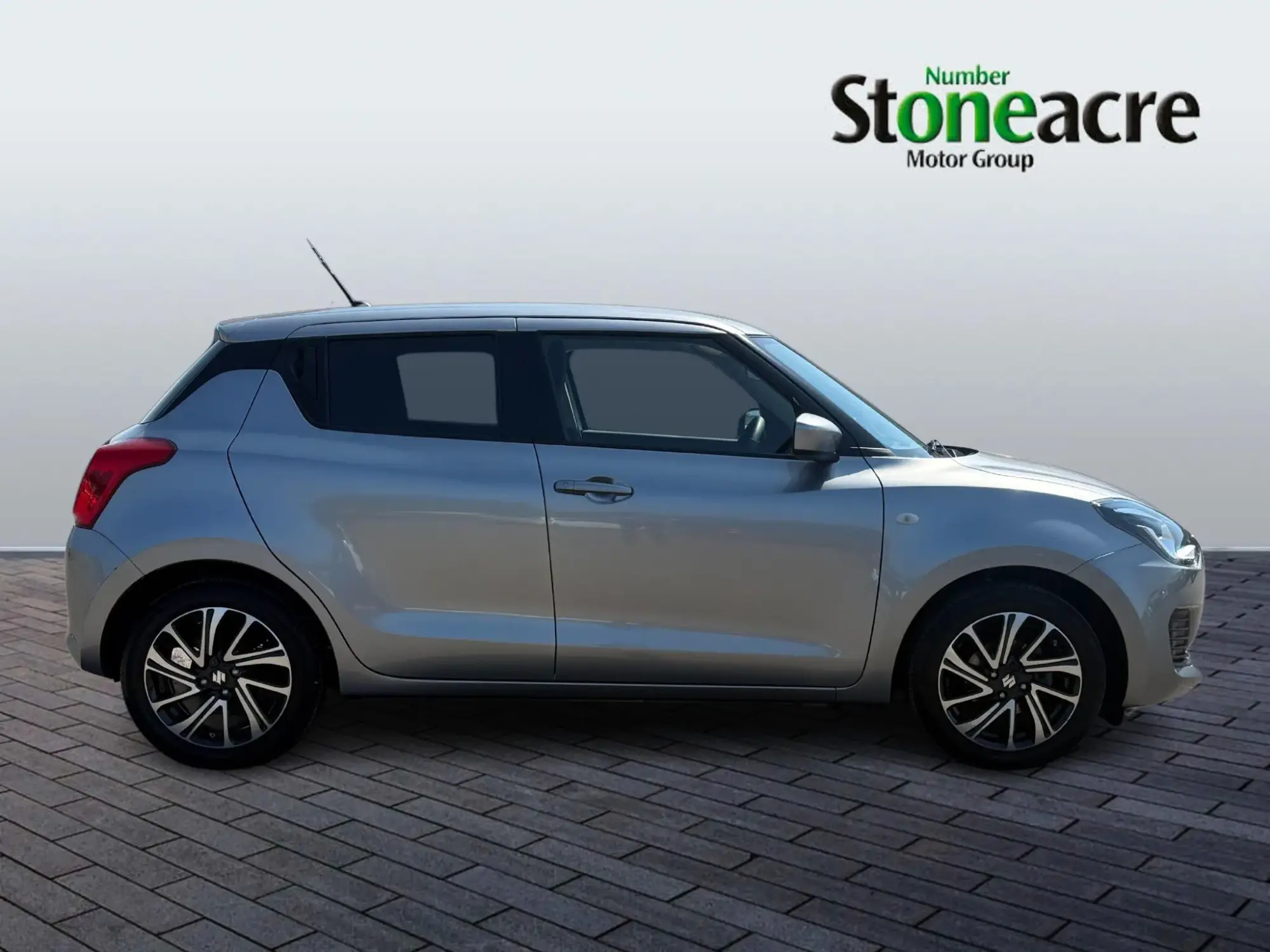 Suzuki Swift Image 2