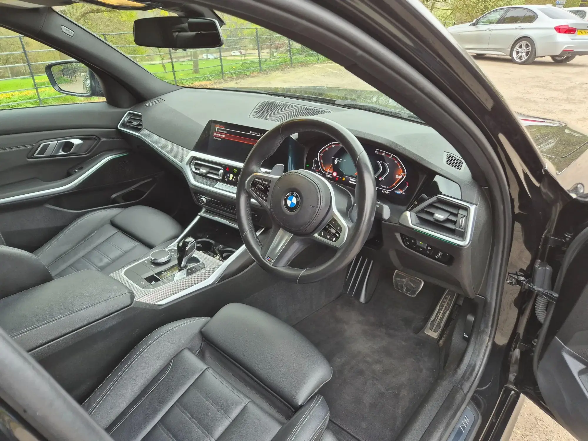 BMW 3 Series Image 9
