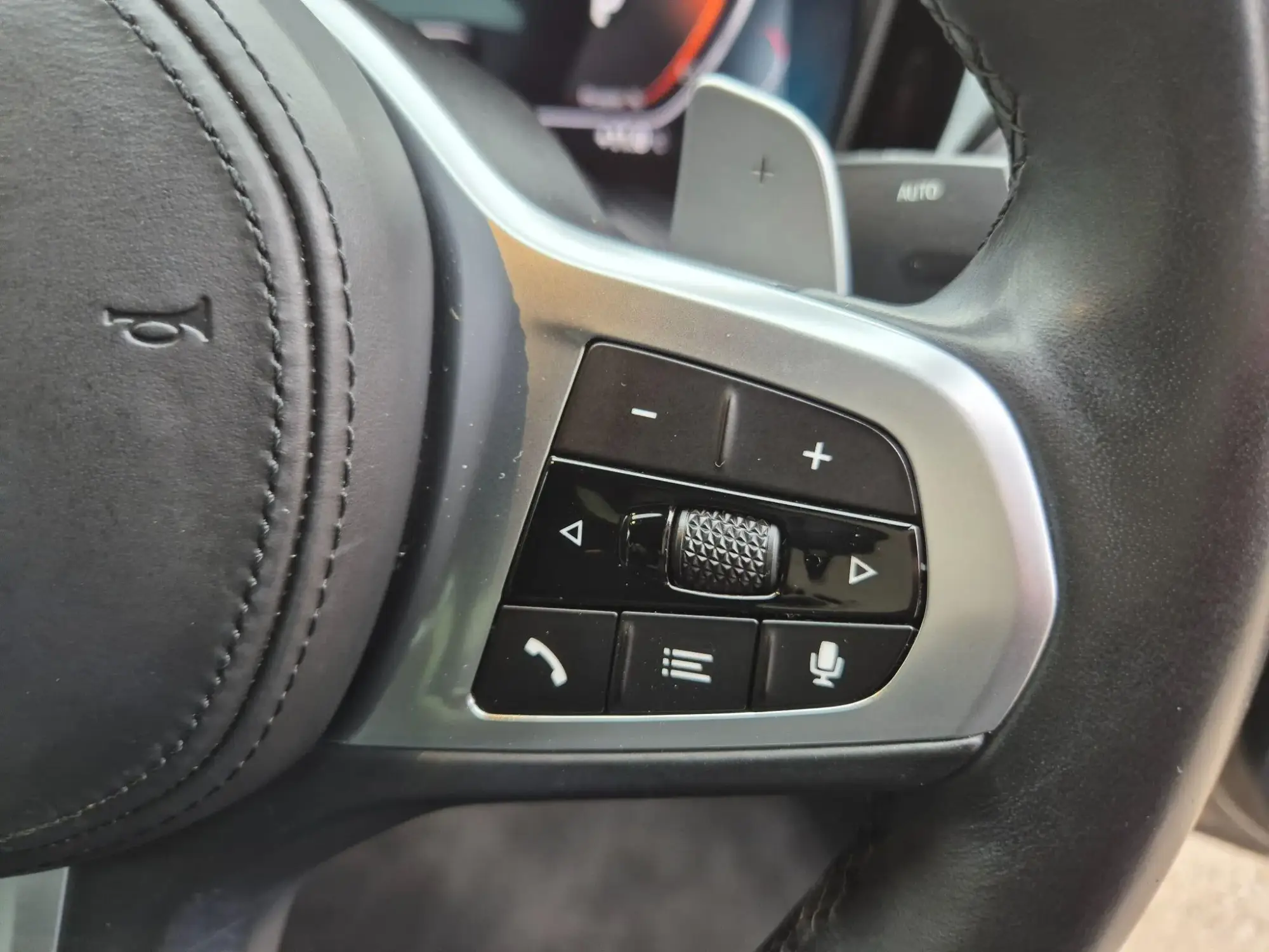BMW 3 Series Image 16