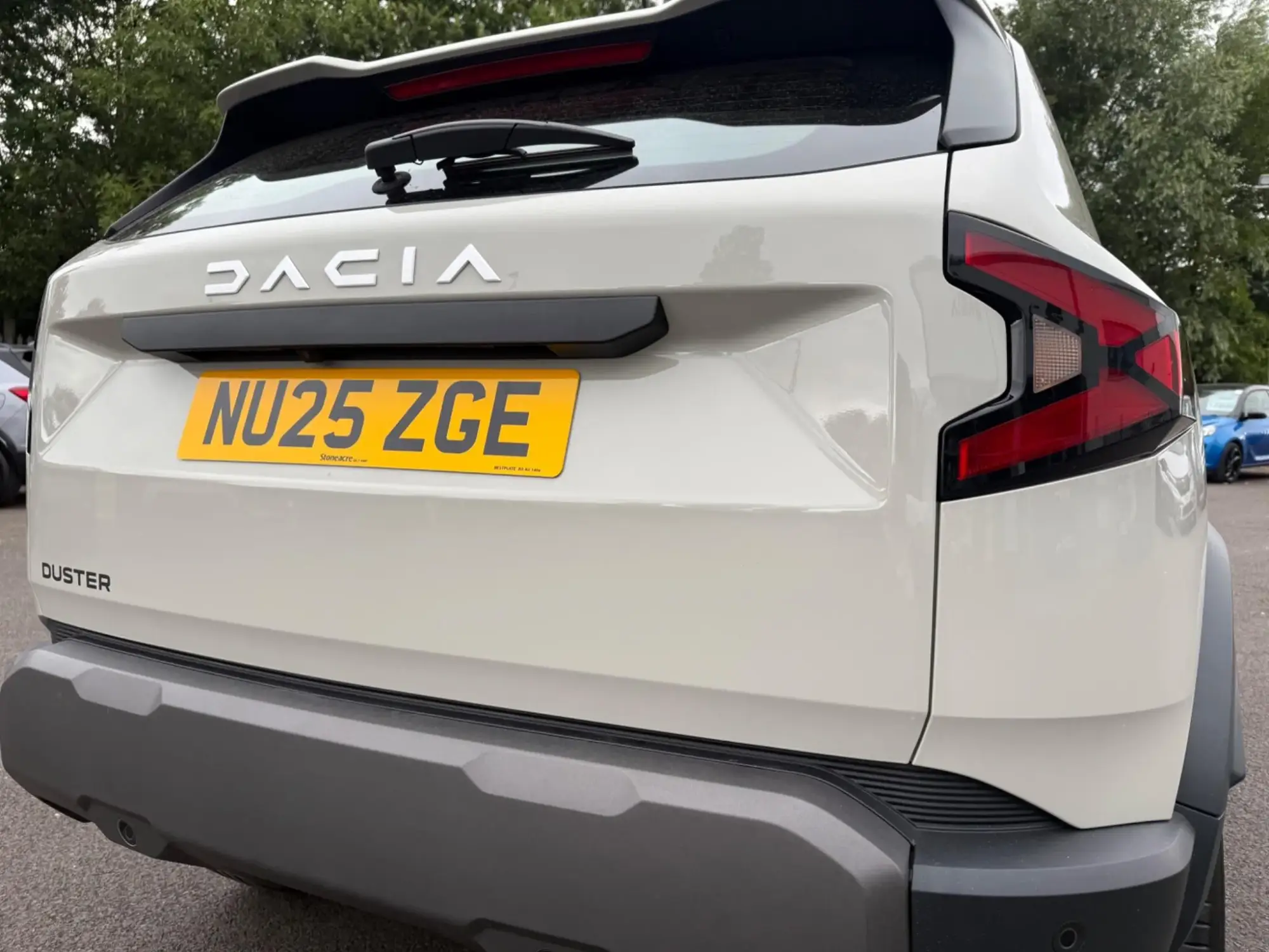 Dacia Duster Image 1