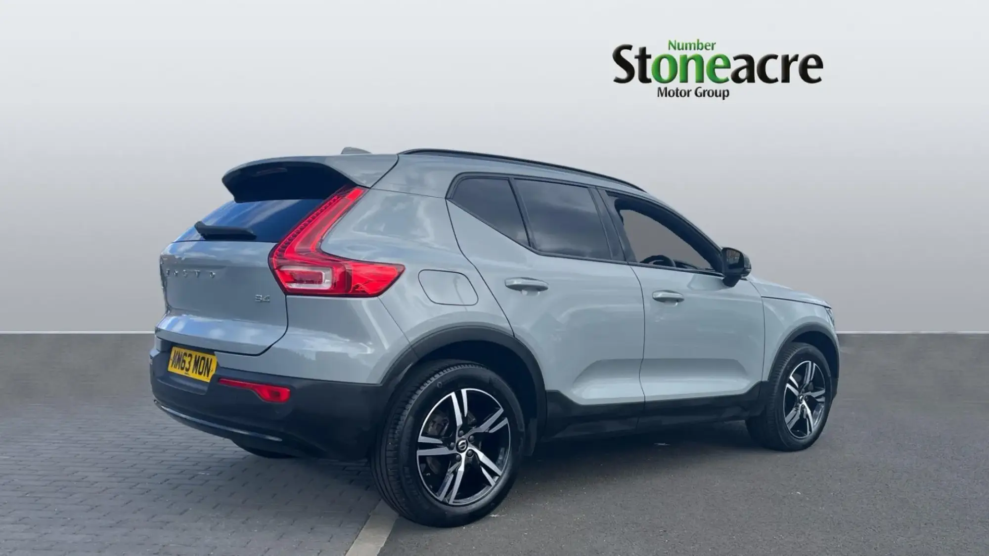 Volvo XC40 Image 2