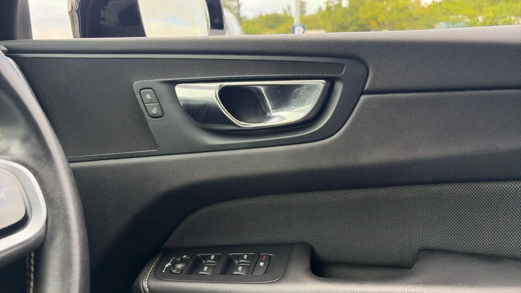 Volvo XC60 Image 28