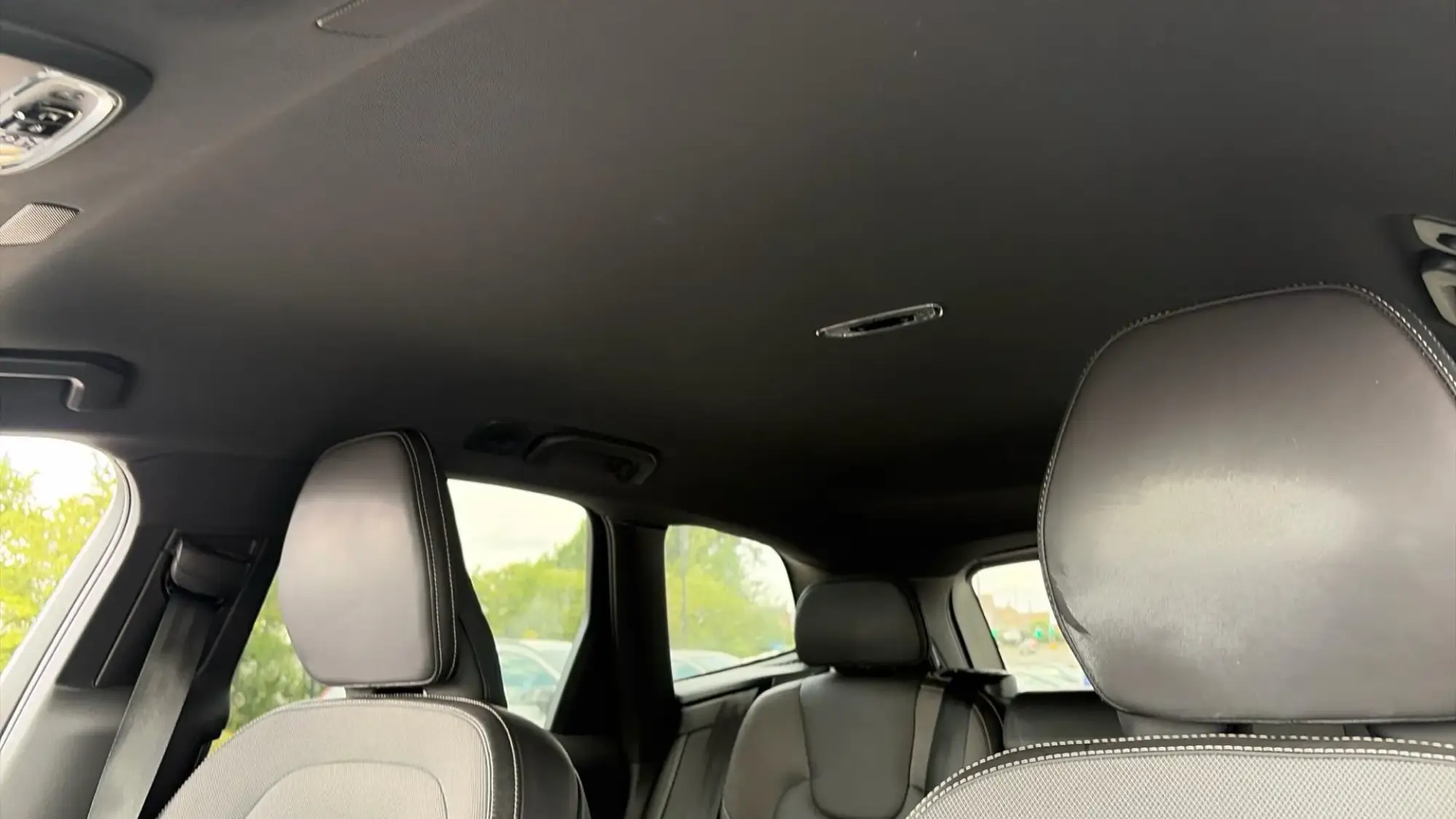 Volvo XC60 Image 30