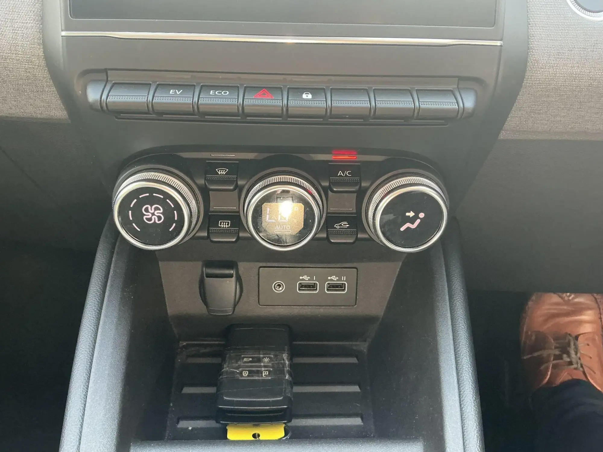 Renault Clio E-Tech Image 18