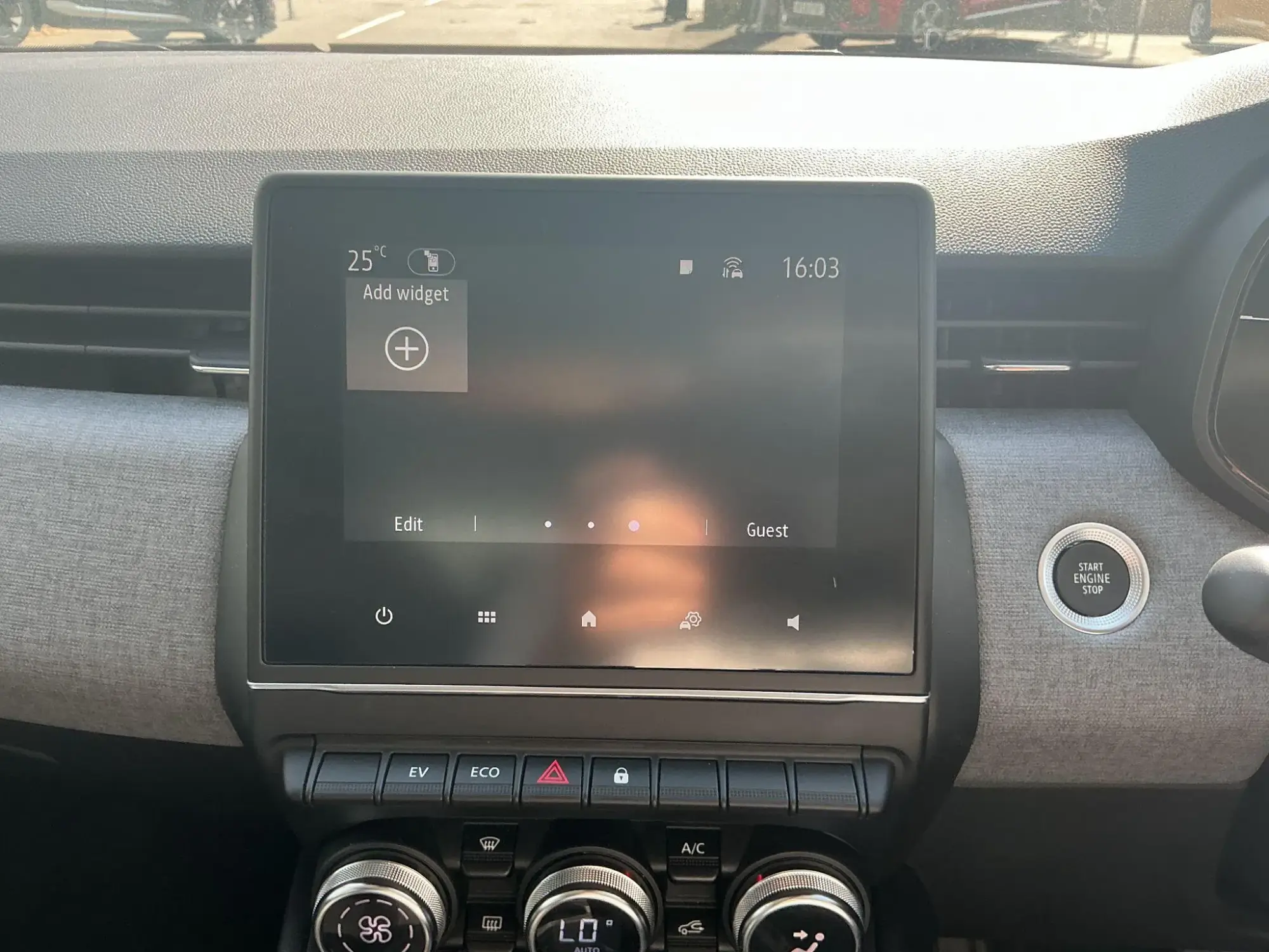 Renault Clio E-Tech Image 26