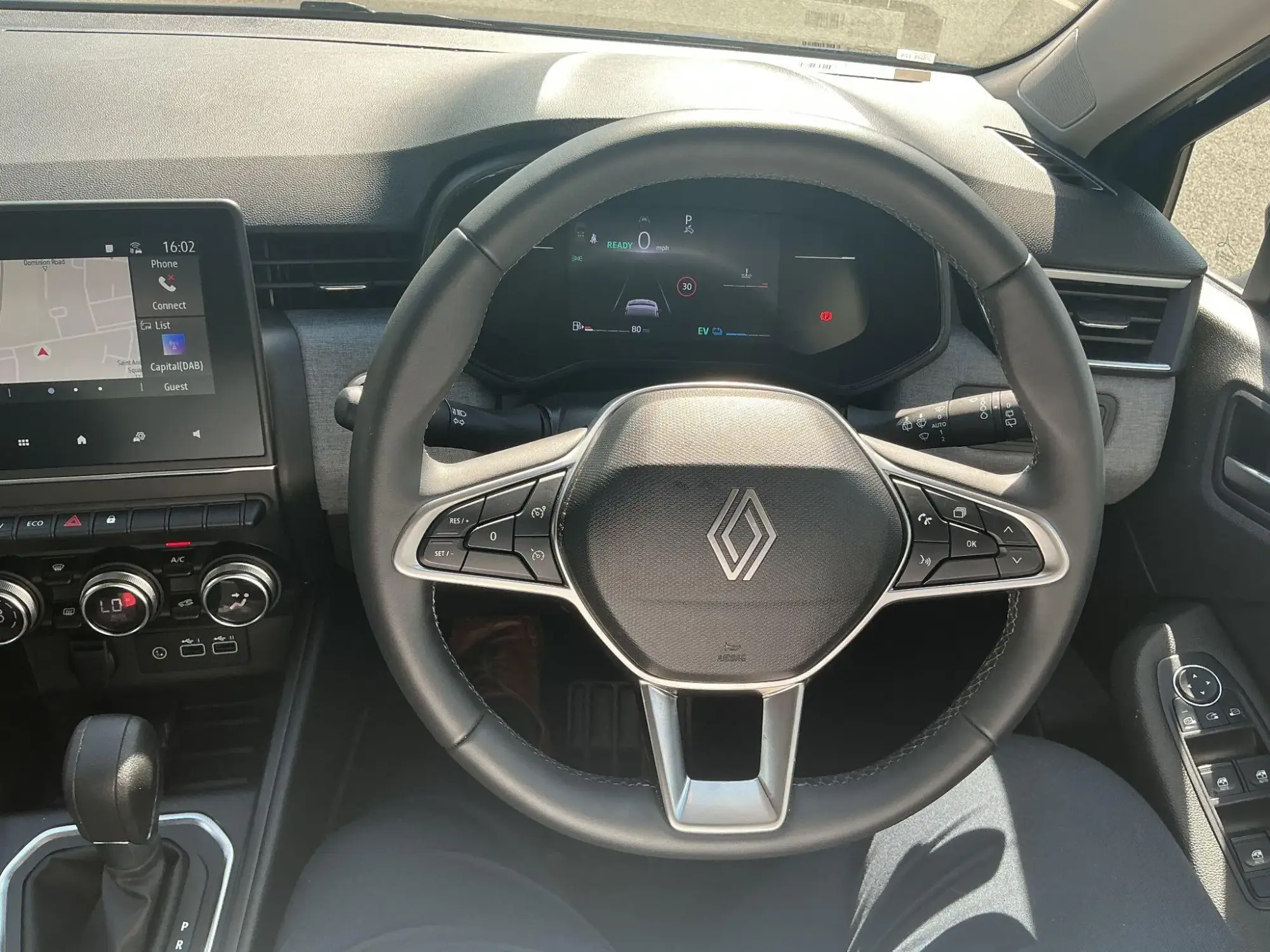 Renault Clio E-Tech Image 31