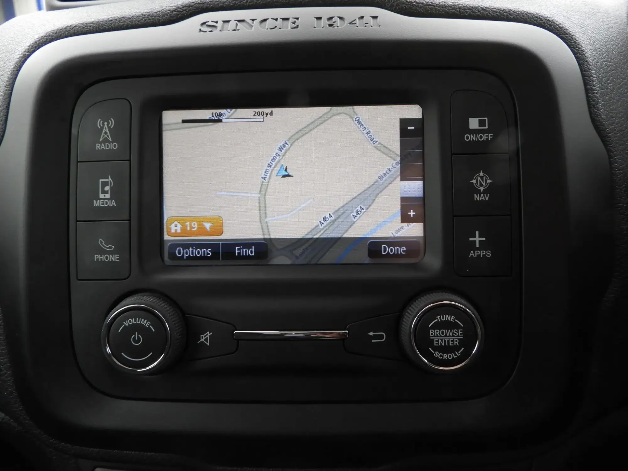 Jeep Renegade Image 2
