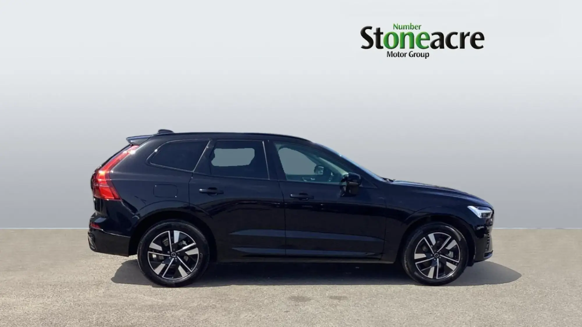 Volvo XC60 2.0 T6 18.8kWh Plus Auto AWD Euro 6 (s/s) 5dr RO75DWF Image 3