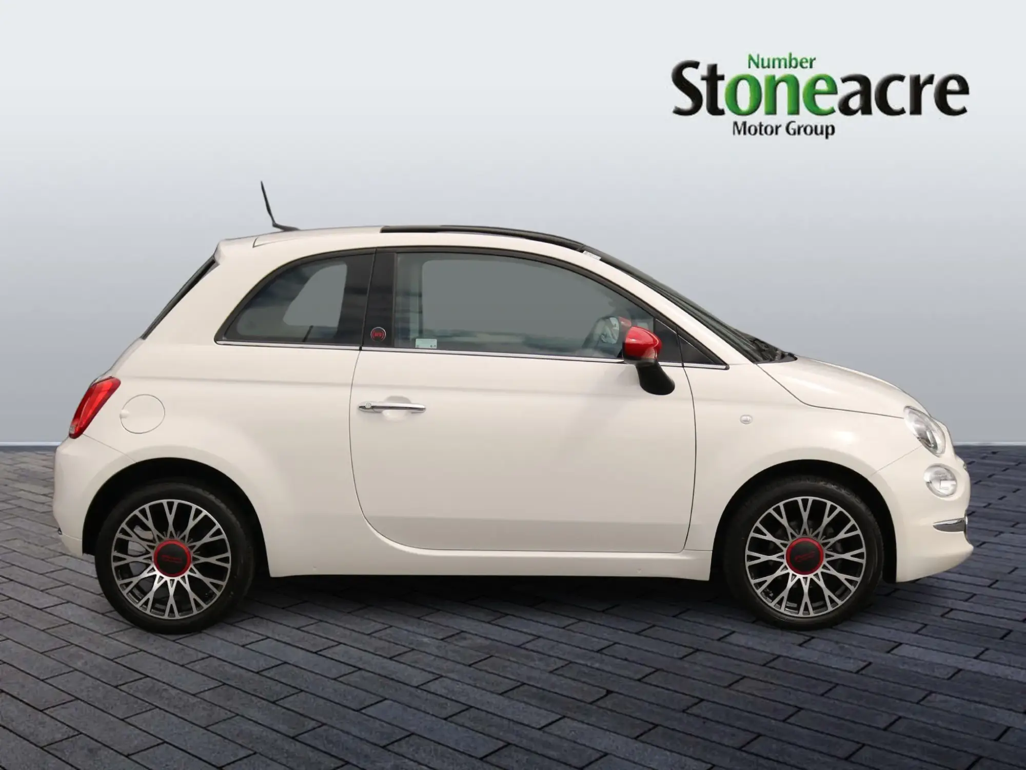 Fiat 500 1.0 Mild Hybrid Red 3dr SM73HWB Image 2