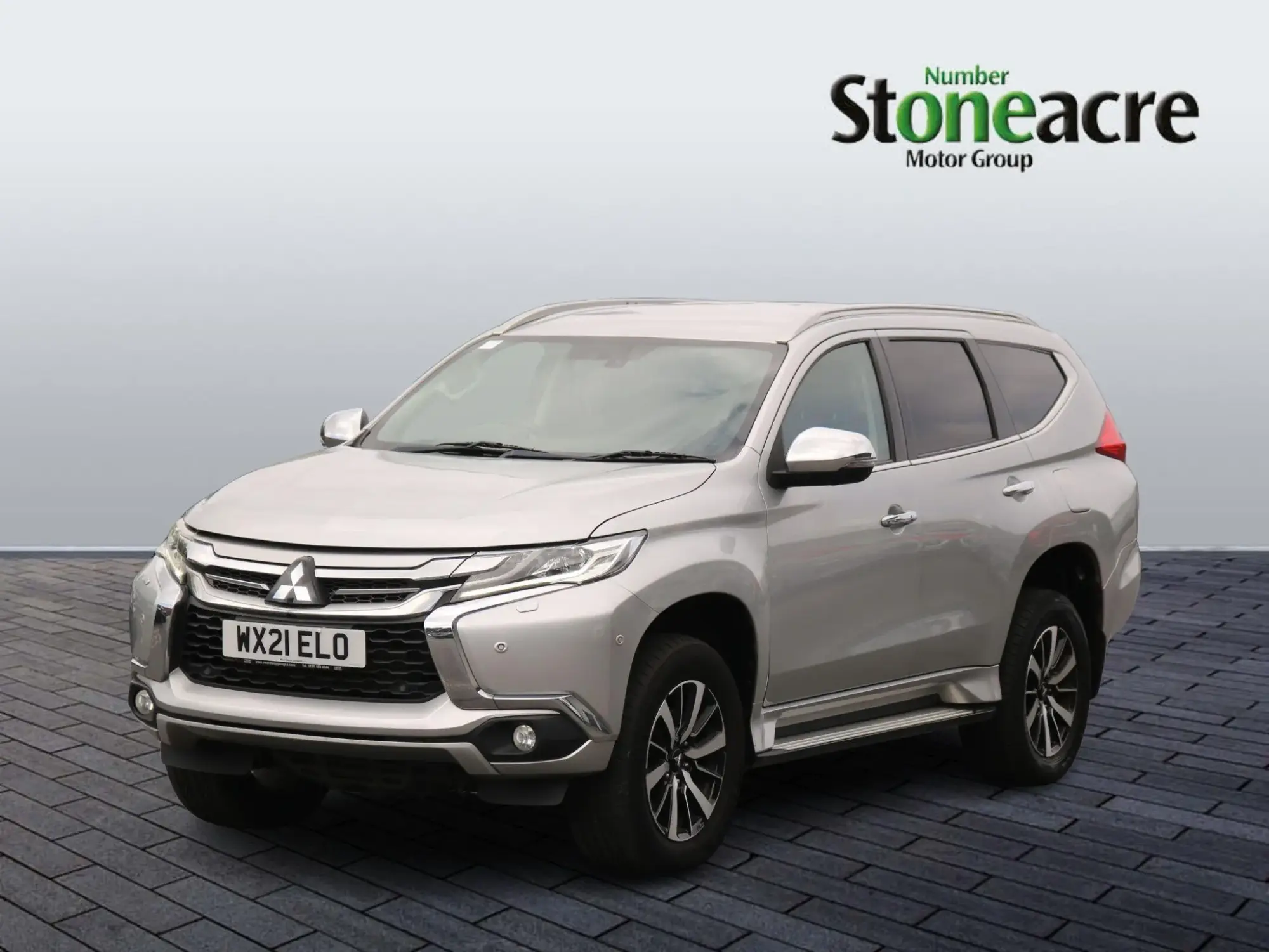 Mitsubishi Shogun Sport 2.4D 4 SUV 5dr Diesel Auto 4WD Euro 6 (181 ps) WX21ELO Image 3