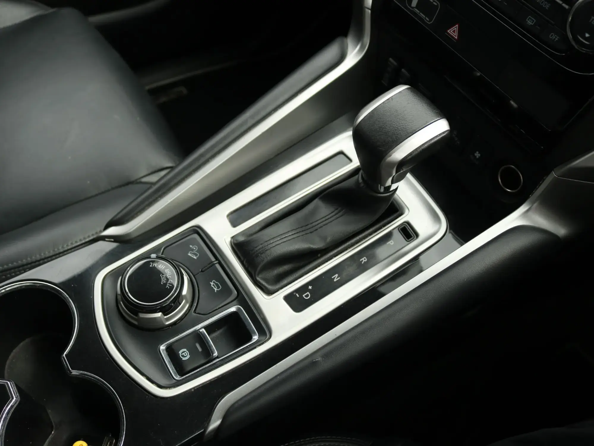 Mitsubishi Shogun Sport Image 10 Mitsubishi Shogun Sport Image 10