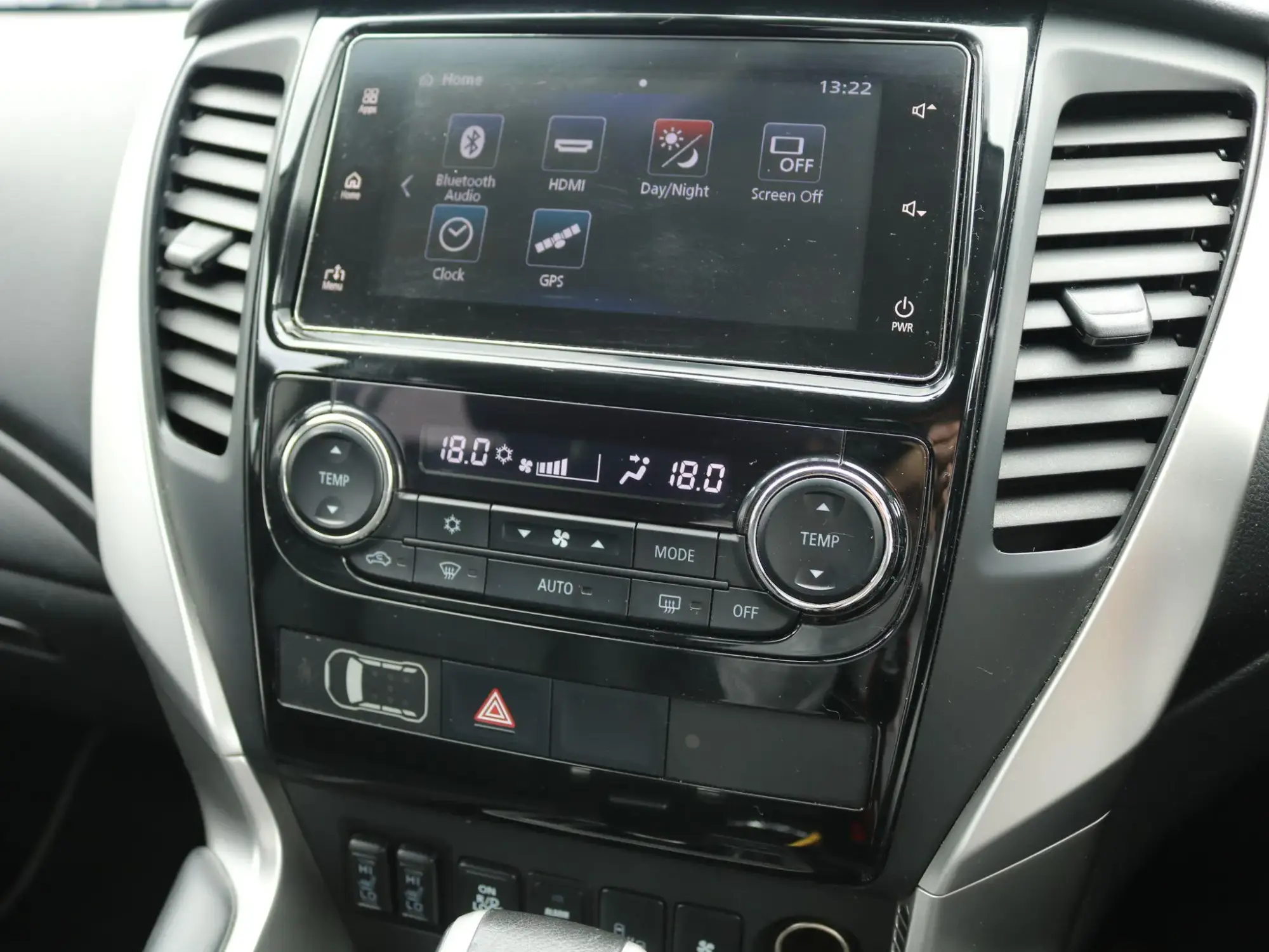 Mitsubishi Shogun Sport Image 22 Mitsubishi Shogun Sport Image 22
